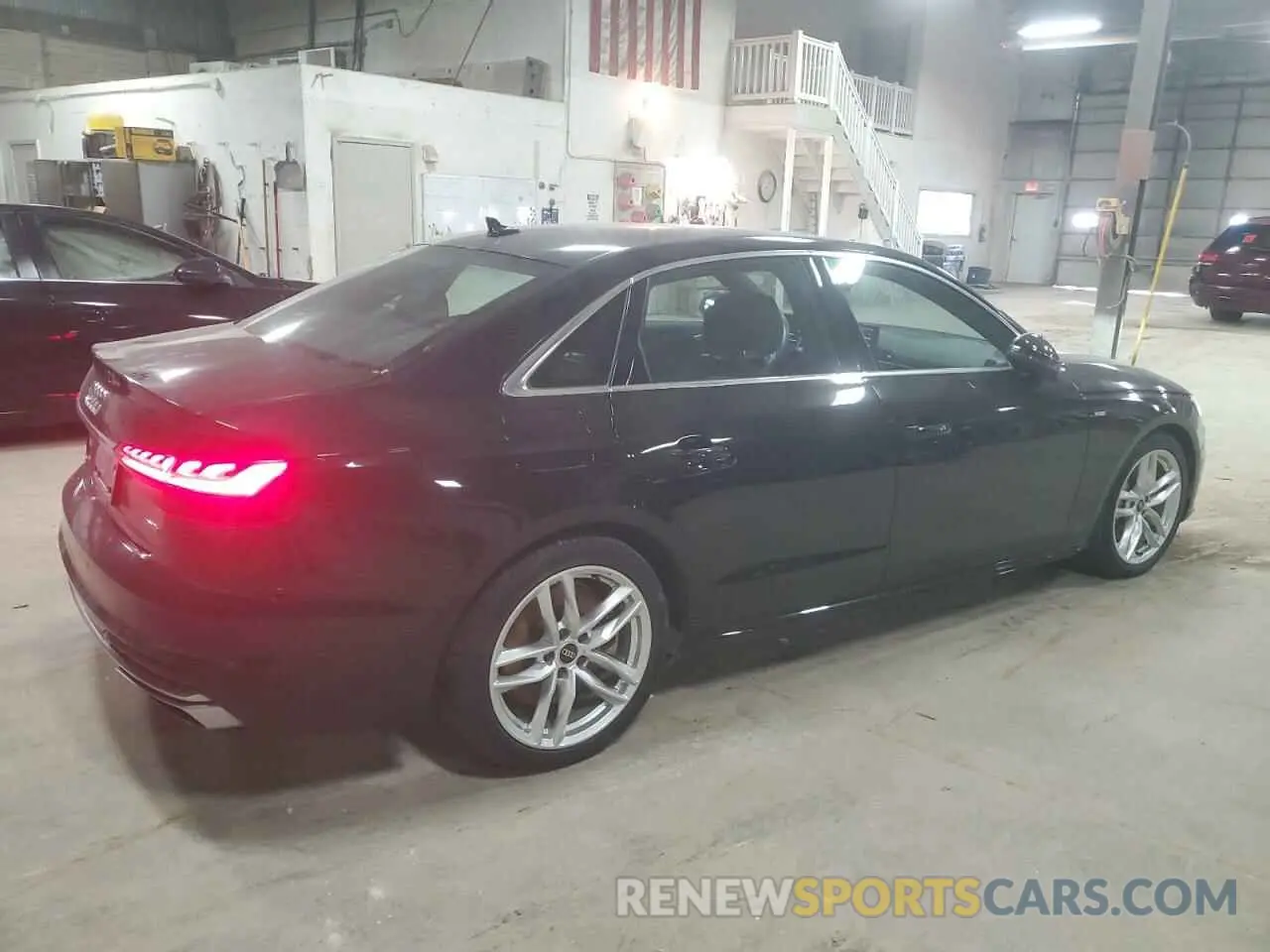 3 fotografías del automóvil dañado WAUEAAF49NN013775 AUDI A4 2022