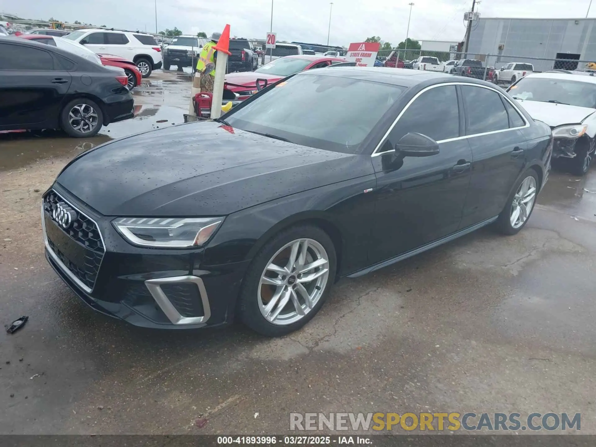 2 fotografías del automóvil dañado WAUEAAF4XNN006477 AUDI A4 2022