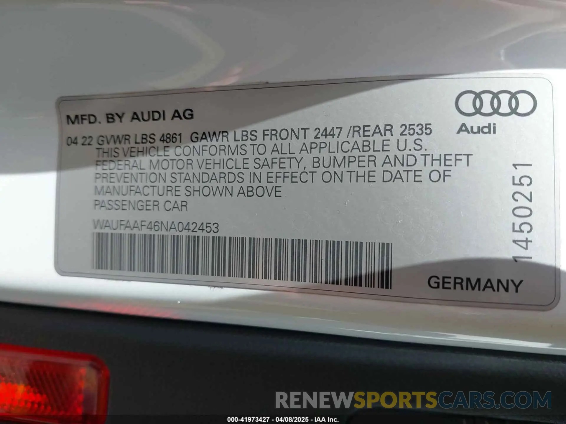 9 fotografías del automóvil dañado WAUFAAF46NA042453 AUDI A4 2022