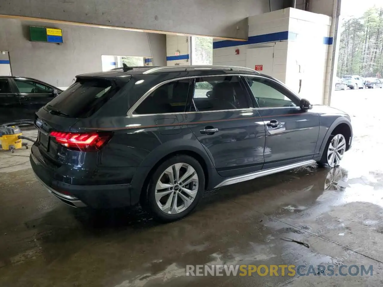 3 fotografías del automóvil dañado WA18AAF40PA027729 AUDI A4 2023