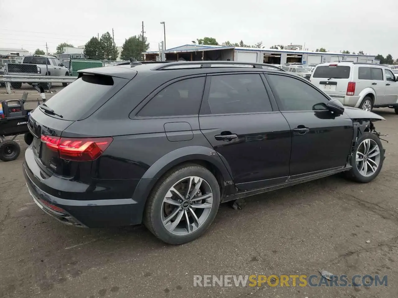 3 fotografías del automóvil dañado WA18AAF43PA023528 AUDI A4 2023