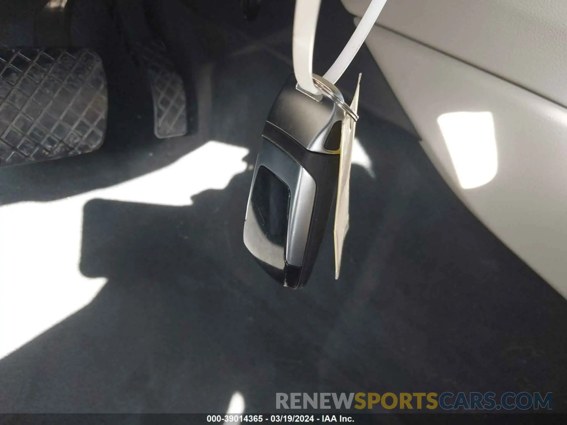11 fotografías del automóvil dañado WAUABAF40PN006969 AUDI A4 2023