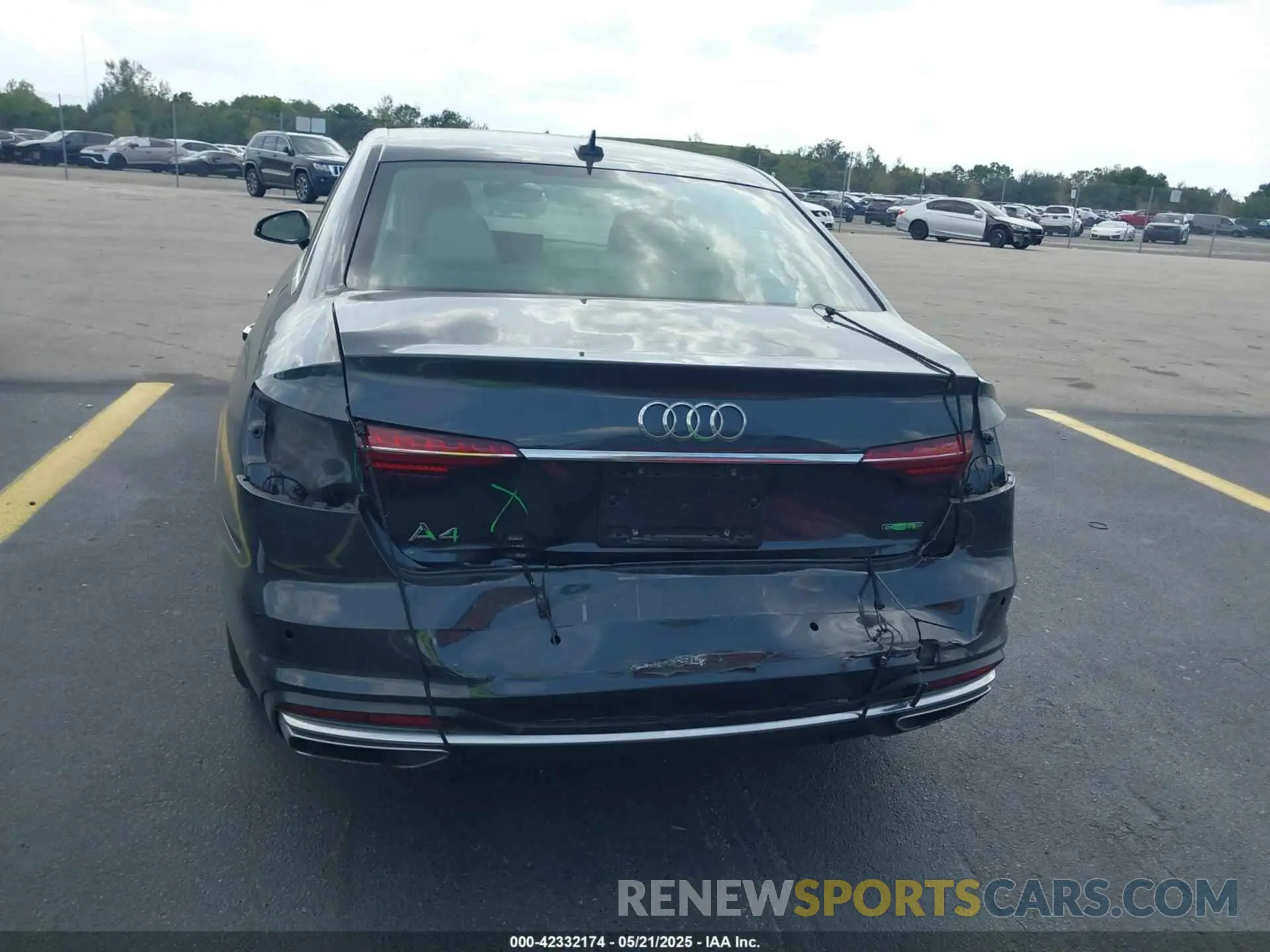 6 fotografías del automóvil dañado WAUABAF44PN004836 AUDI A4 2023