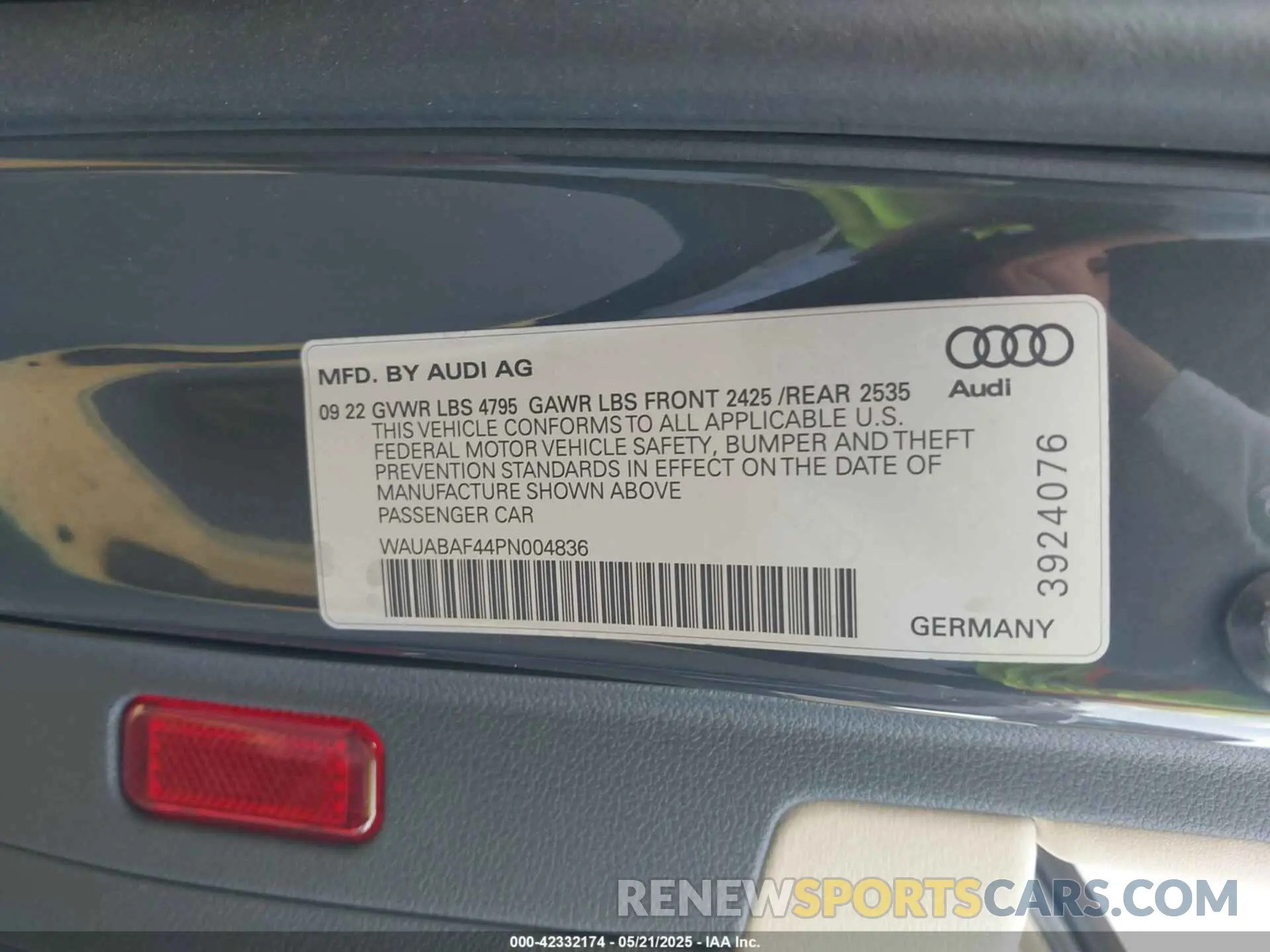 9 fotografías del automóvil dañado WAUABAF44PN004836 AUDI A4 2023