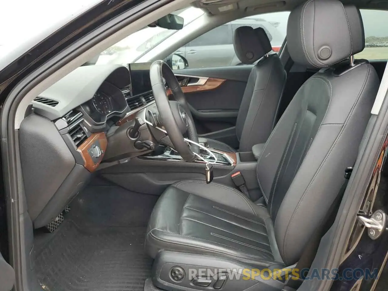 7 fotografías del automóvil dañado WAUABAF44PN014864 AUDI A4 2023