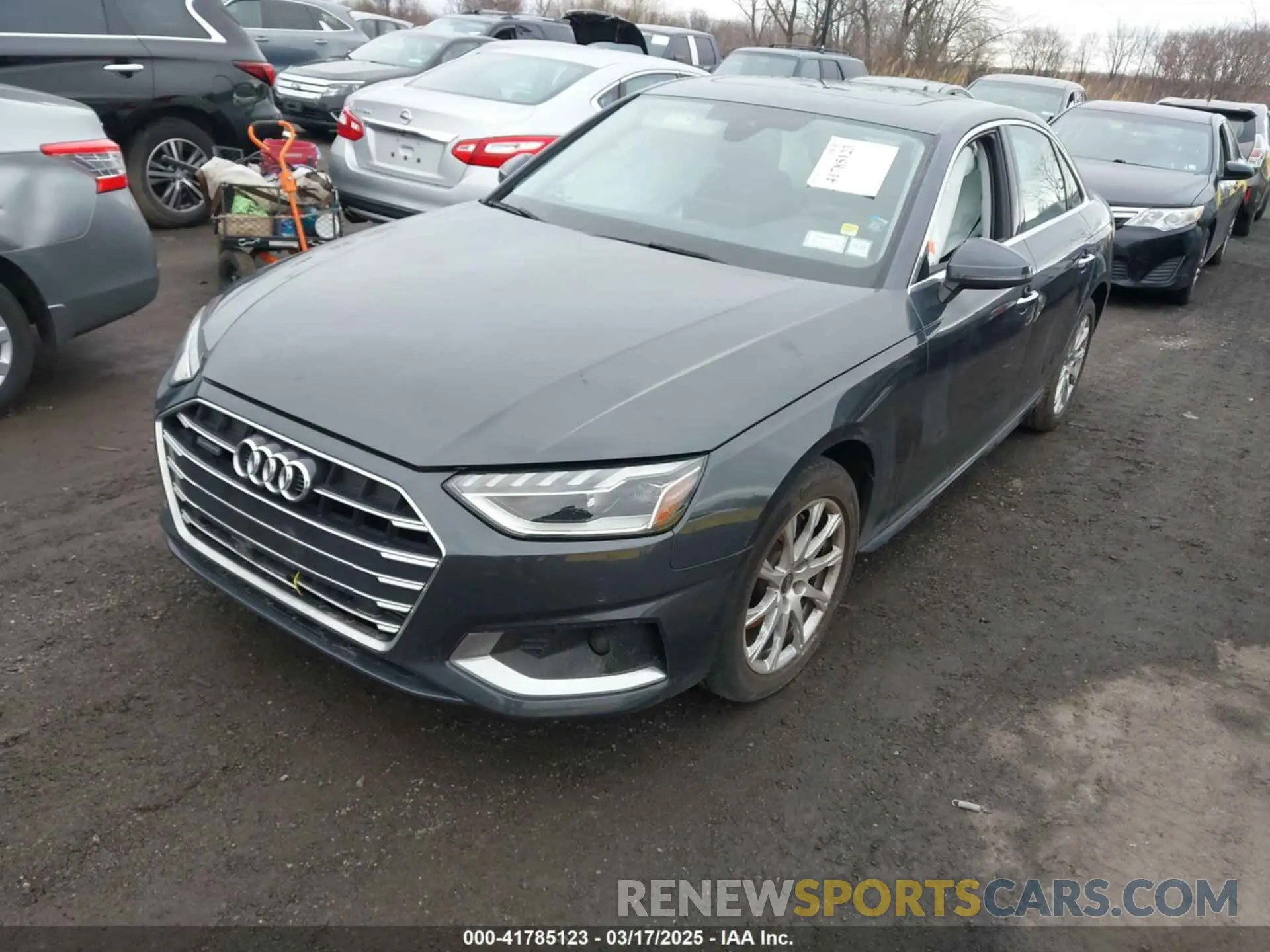 2 fotografías del automóvil dañado WAUABAF46PA021970 AUDI A4 2023