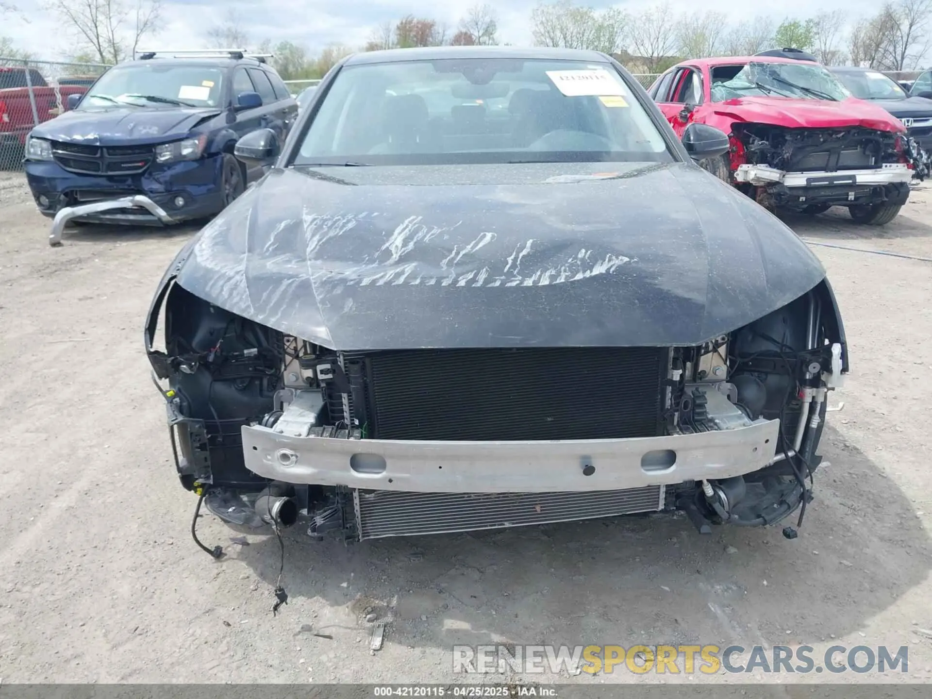 13 fotografías del automóvil dañado WAUABAF47PA033156 AUDI A4 2023