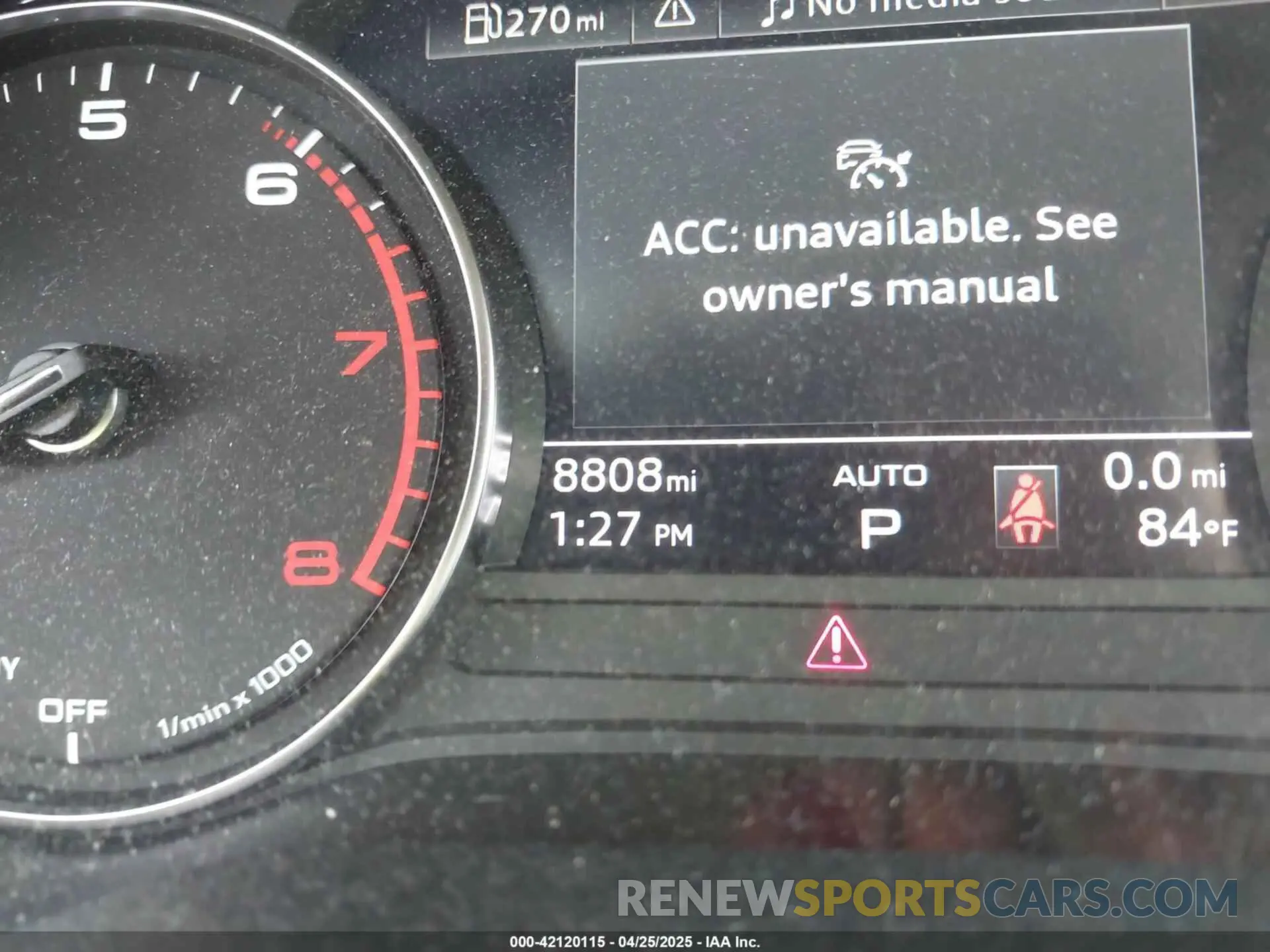 16 fotografías del automóvil dañado WAUABAF47PA033156 AUDI A4 2023