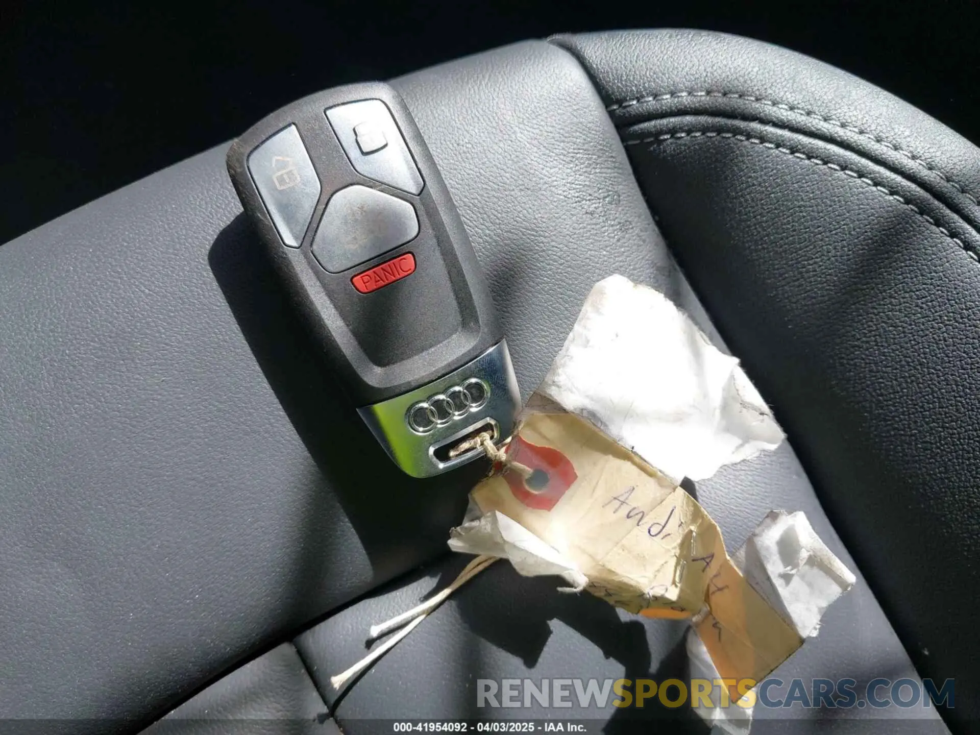 11 fotografías del automóvil dañado WAUABAF47PN006886 AUDI A4 2023