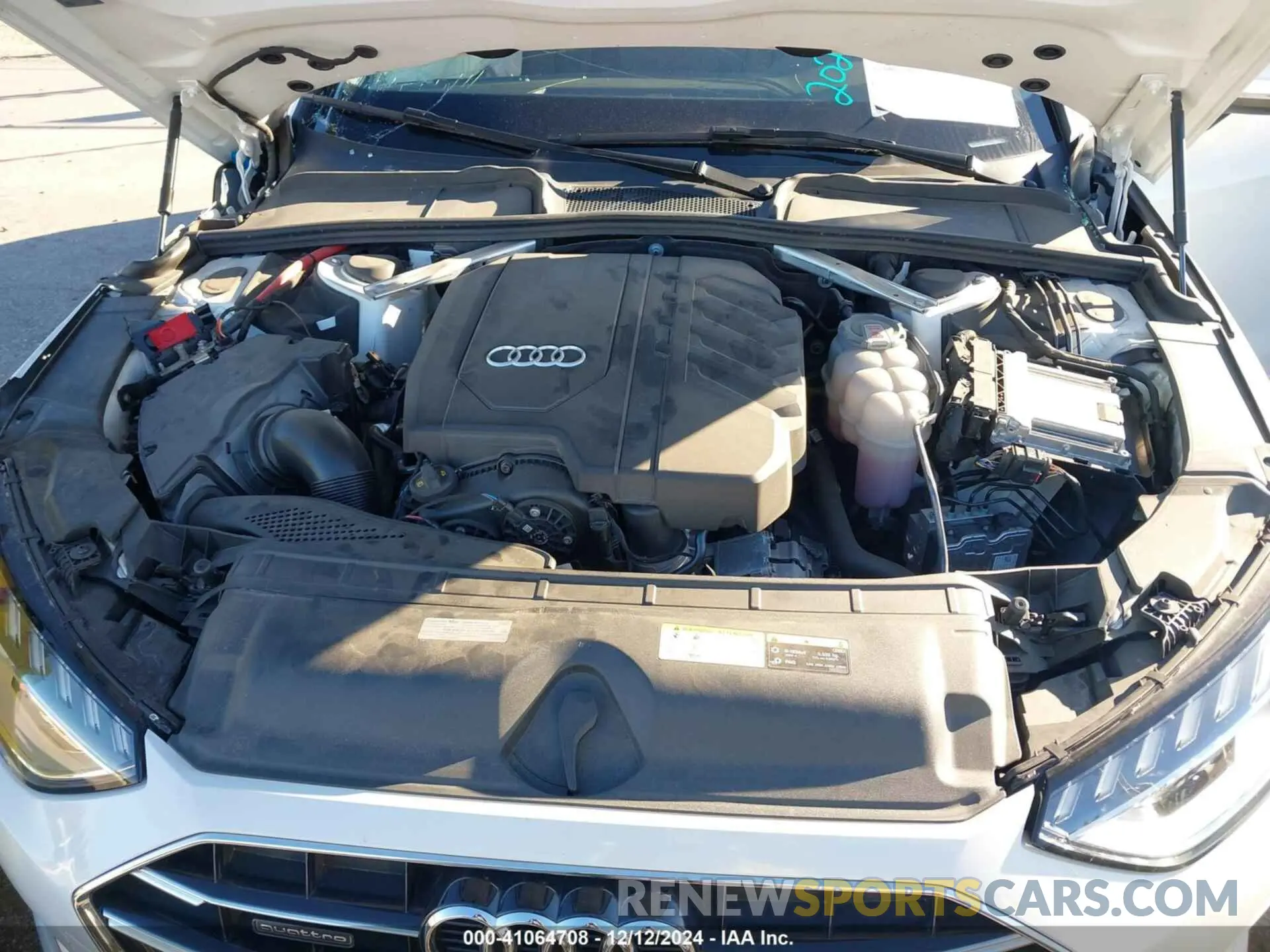 10 fotografías del automóvil dañado WAUABAF49PA027875 AUDI A4 2023