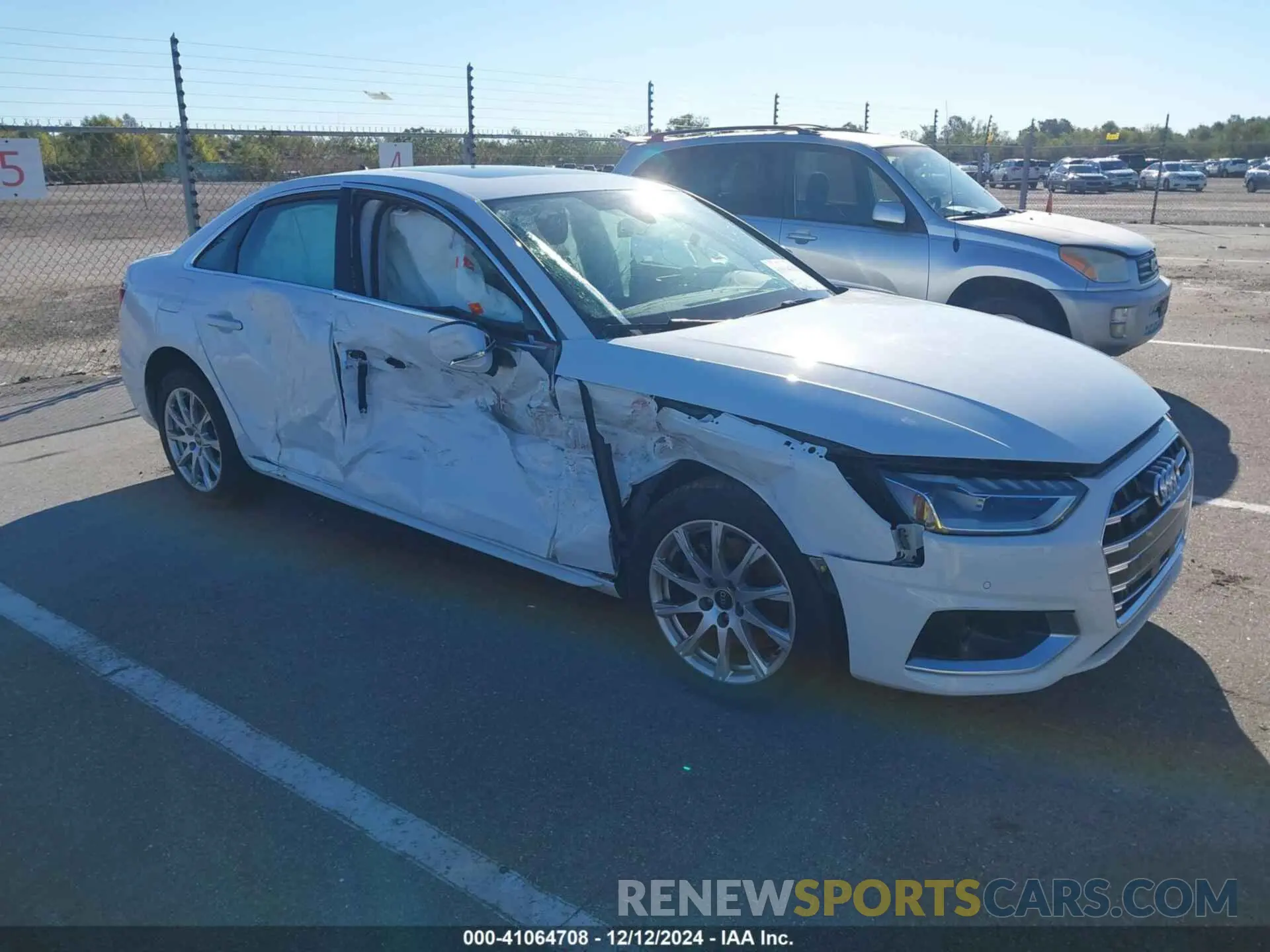 6 fotografías del automóvil dañado WAUABAF49PA027875 AUDI A4 2023