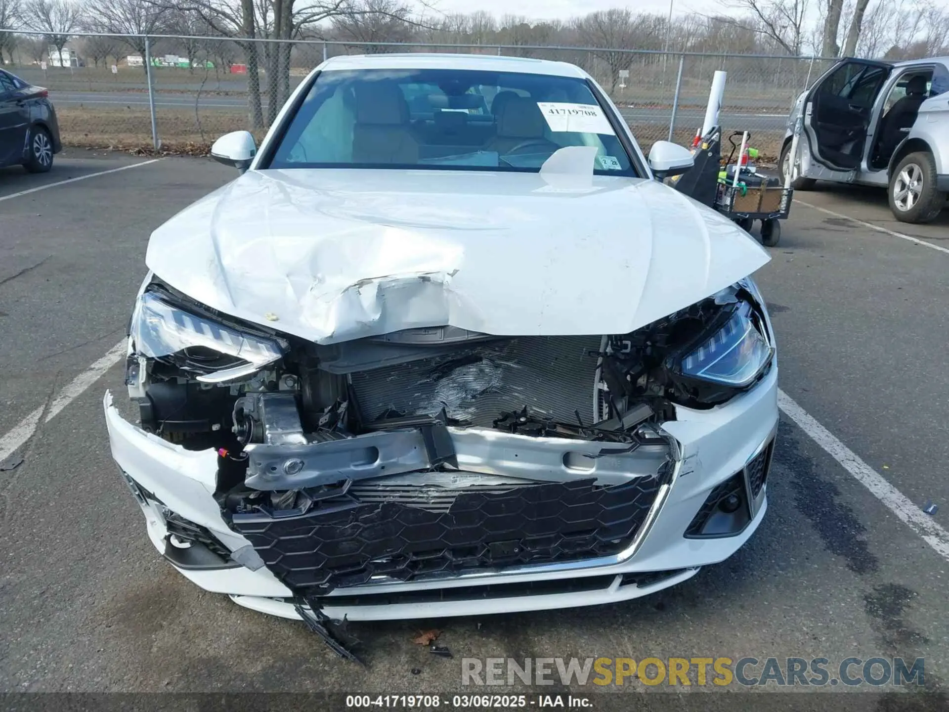 12 fotografías del automóvil dañado WAUDAAF40PN010696 AUDI A4 2023