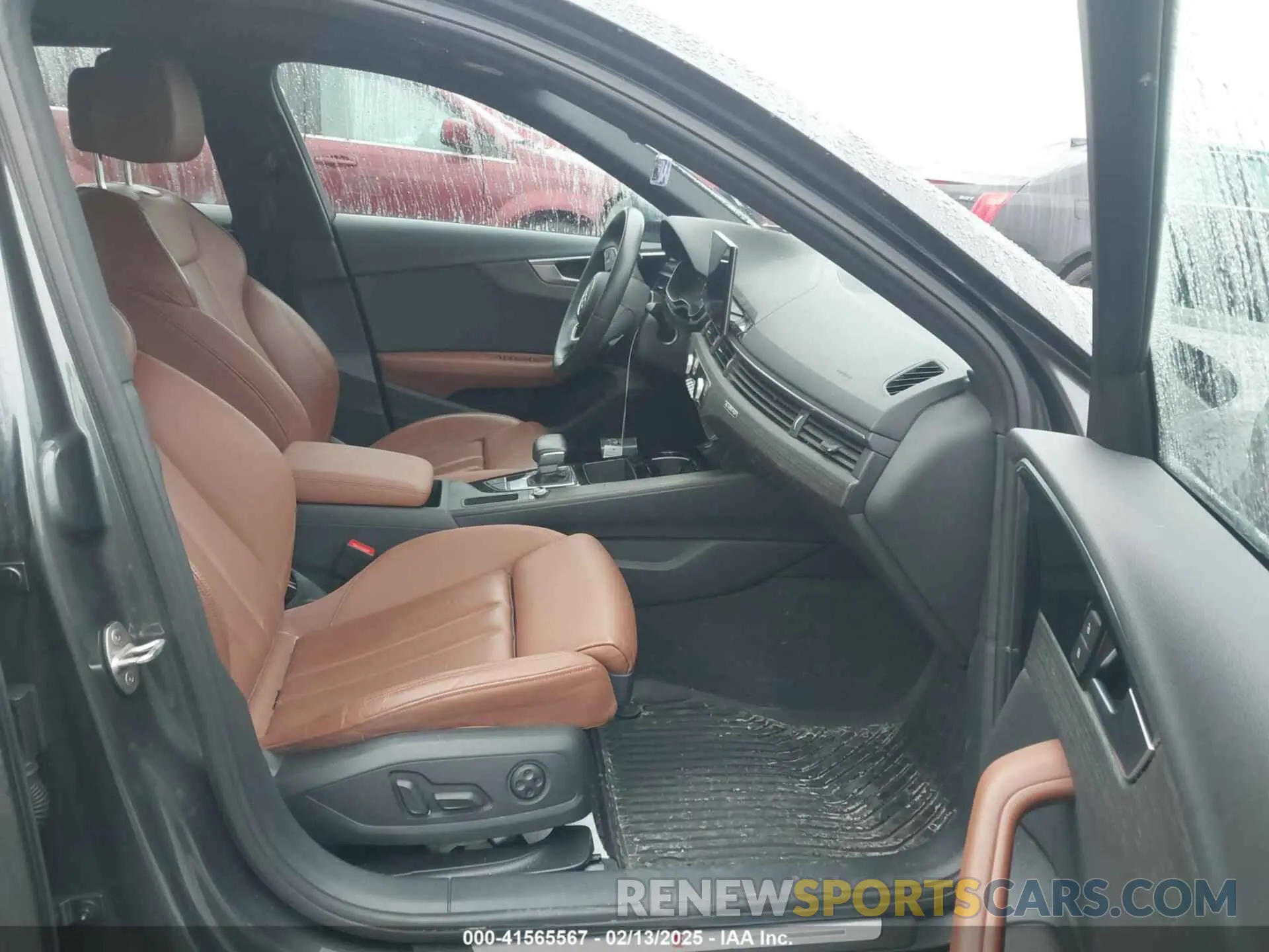 5 fotografías del automóvil dañado WAUDAAF44PN013763 AUDI A4 2023