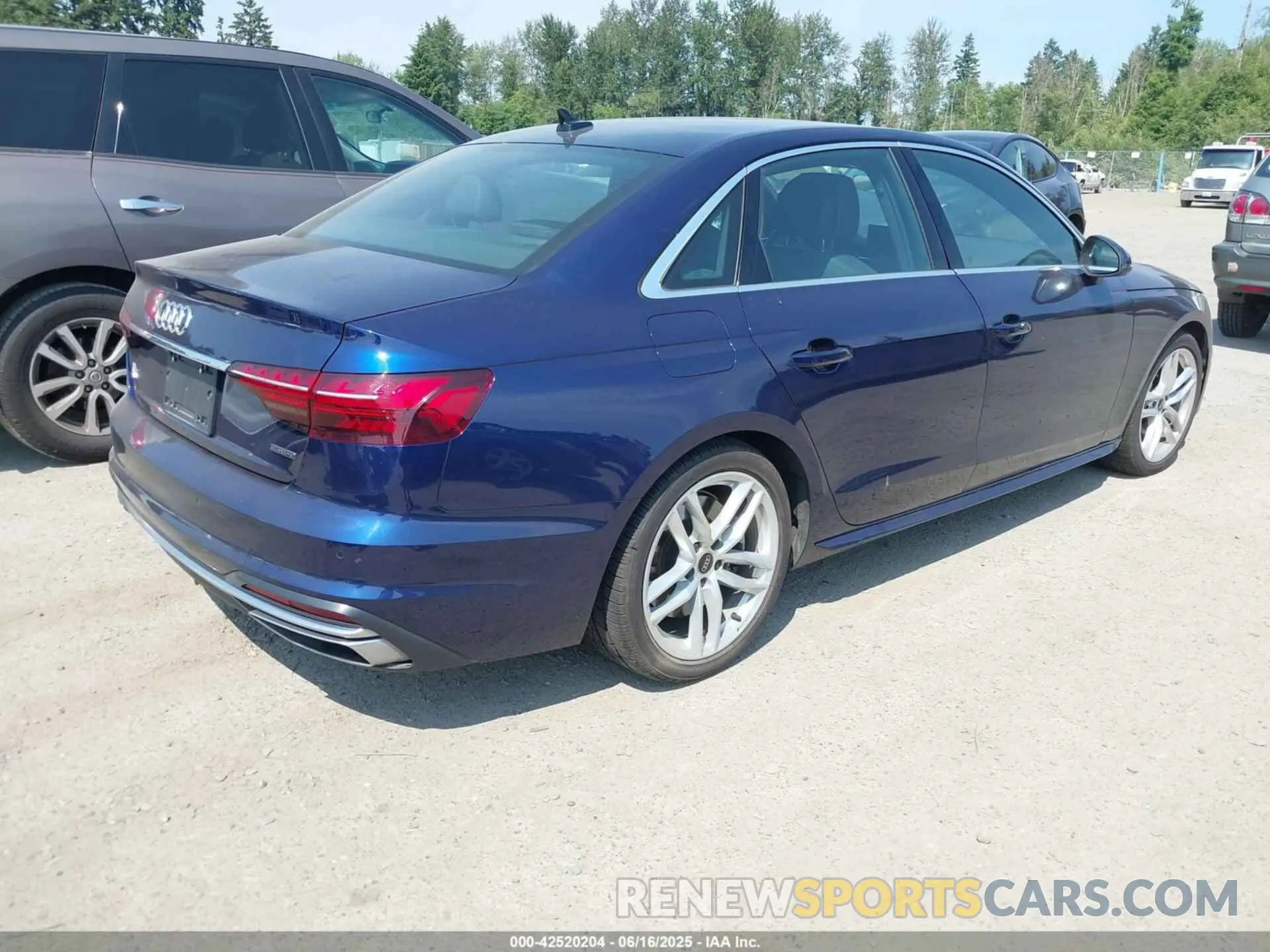 4 fotografías del automóvil dañado WAUEAAF42PN017346 AUDI A4 2023