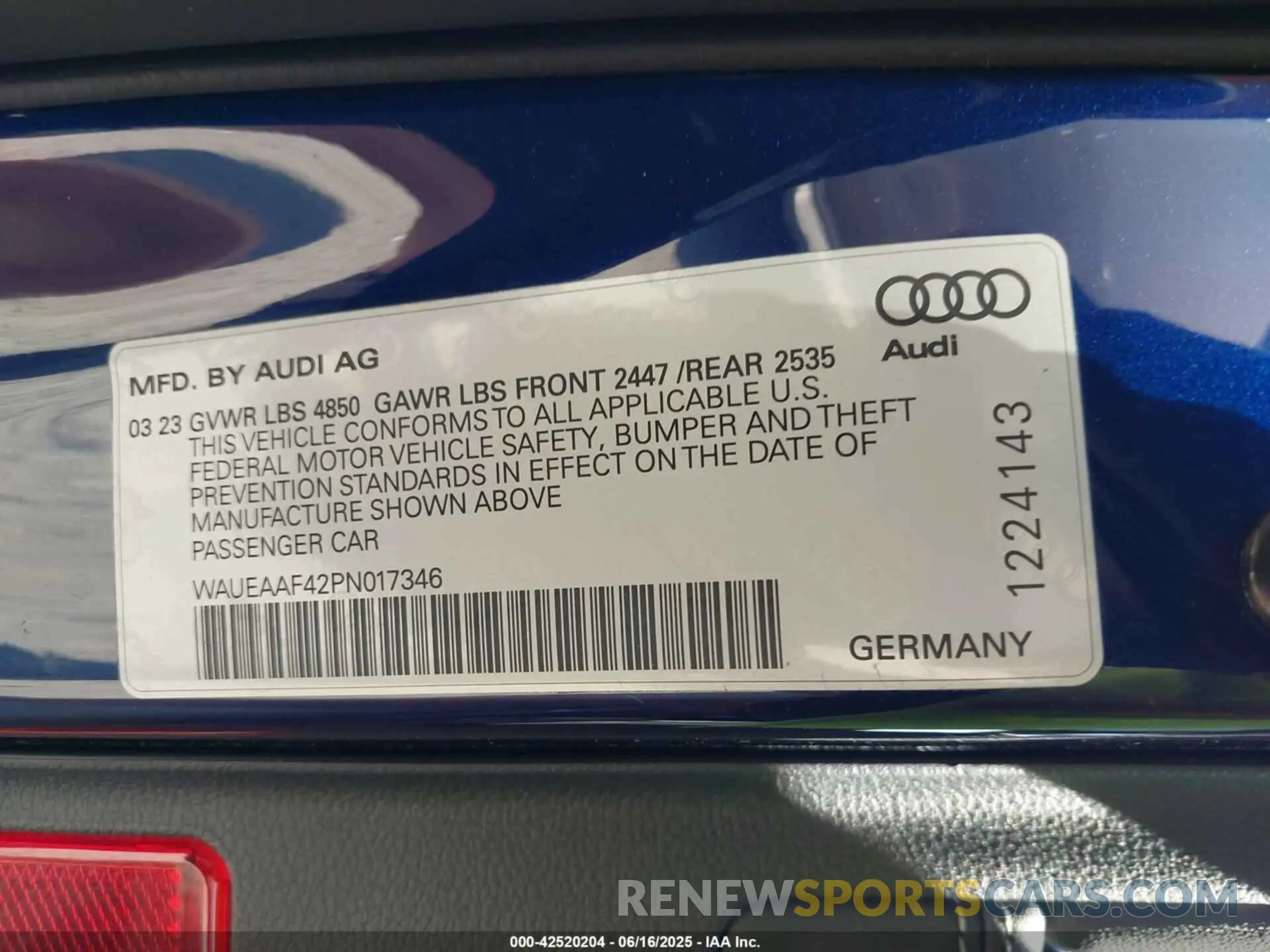 9 fotografías del automóvil dañado WAUEAAF42PN017346 AUDI A4 2023
