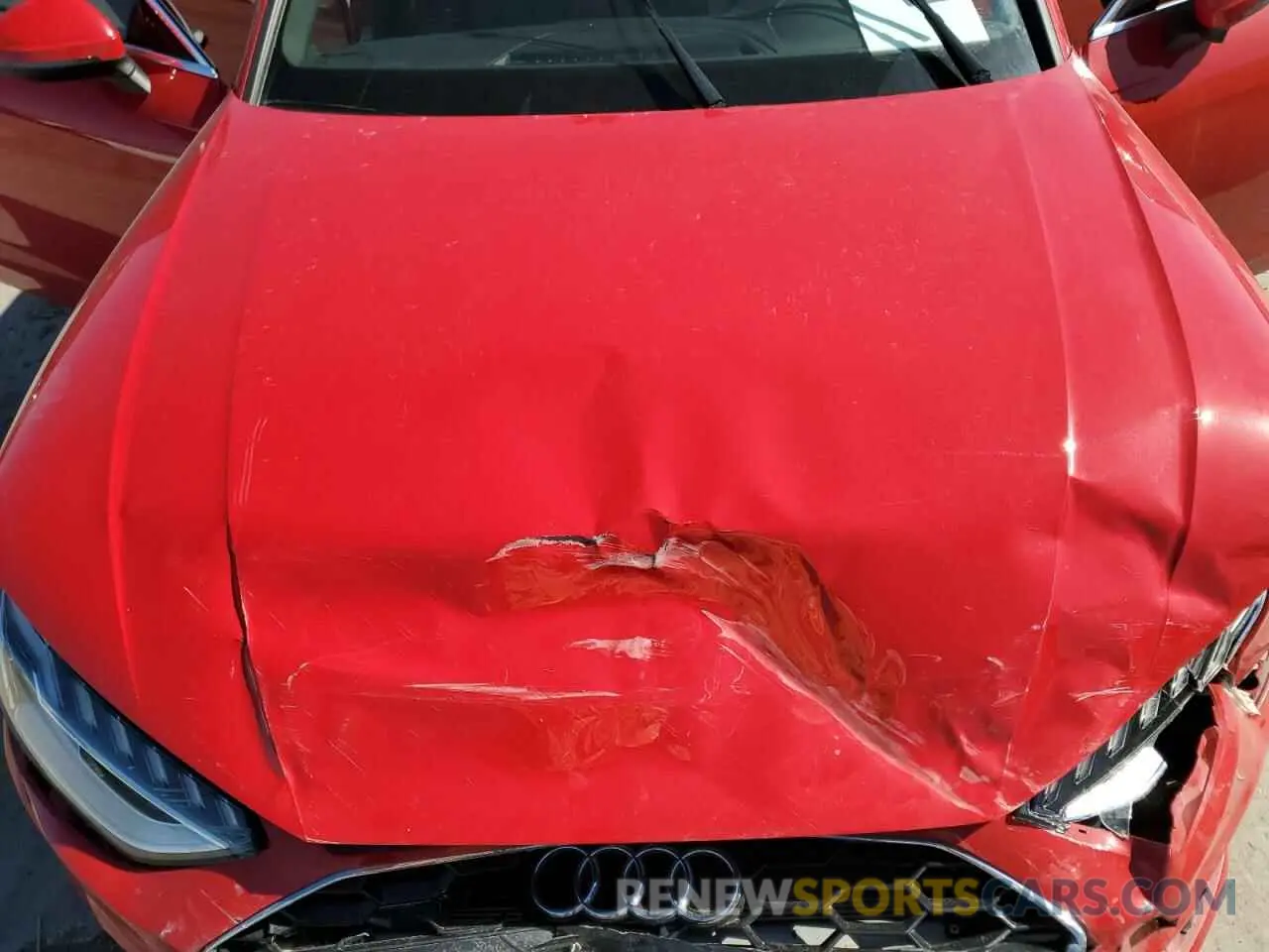 13 fotografías del automóvil dañado WAUEAAF43PN002886 AUDI A4 2023