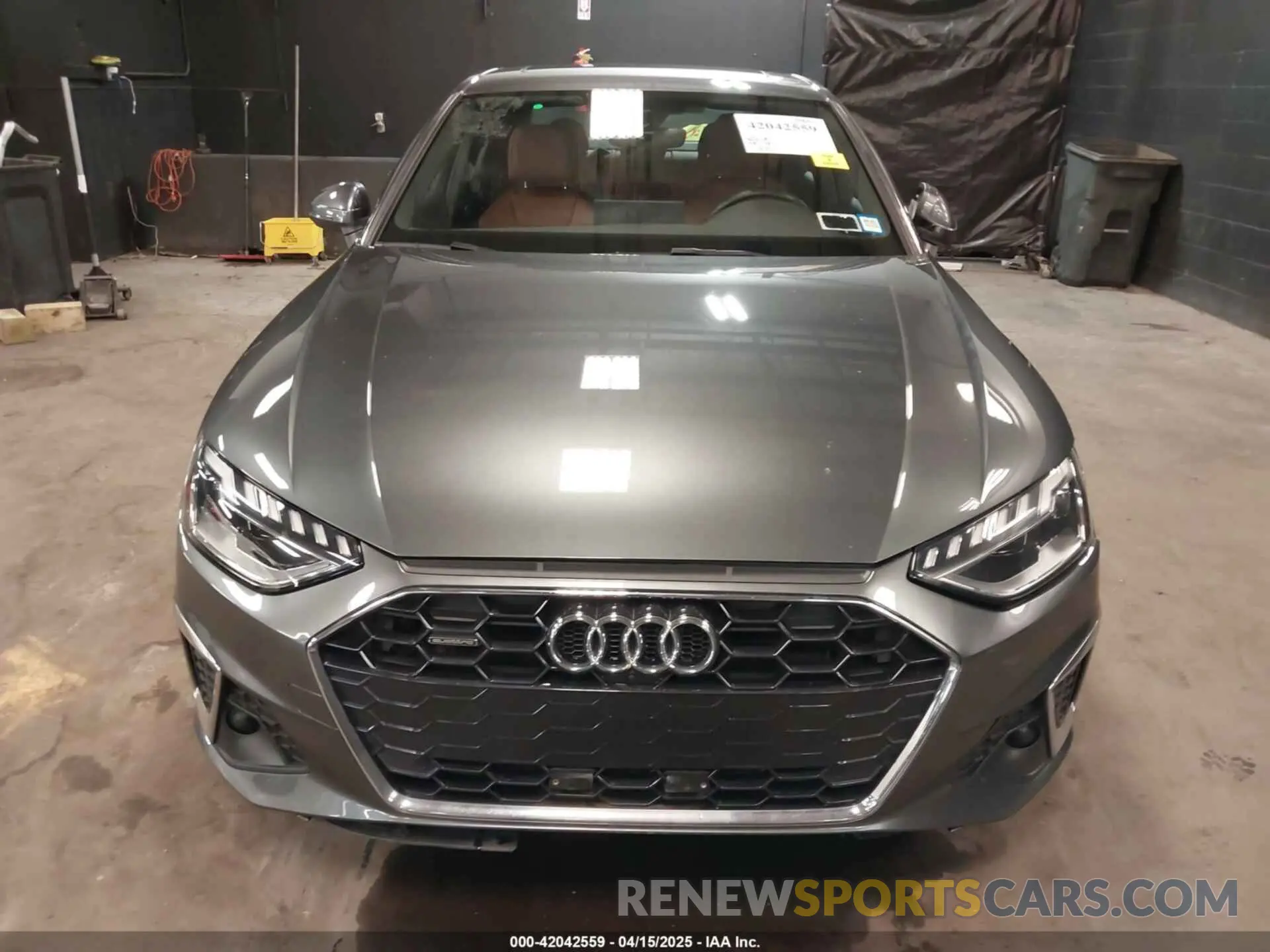 12 fotografías del automóvil dañado WAUEAAF44PA003682 AUDI A4 2023