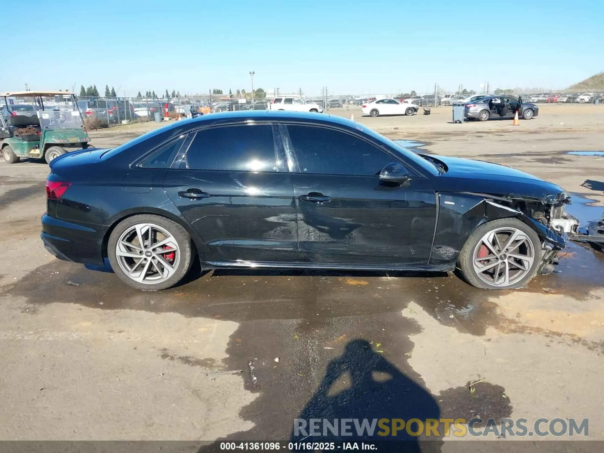 13 fotografías del automóvil dañado WAUEAAF44PA035032 AUDI A4 2023