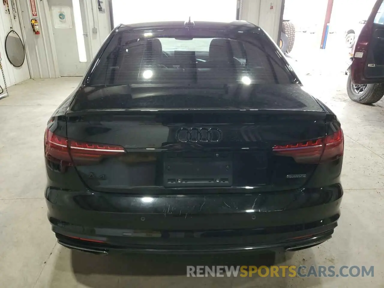 6 fotografías del automóvil dañado WAUEAAF45PA003903 AUDI A4 2023