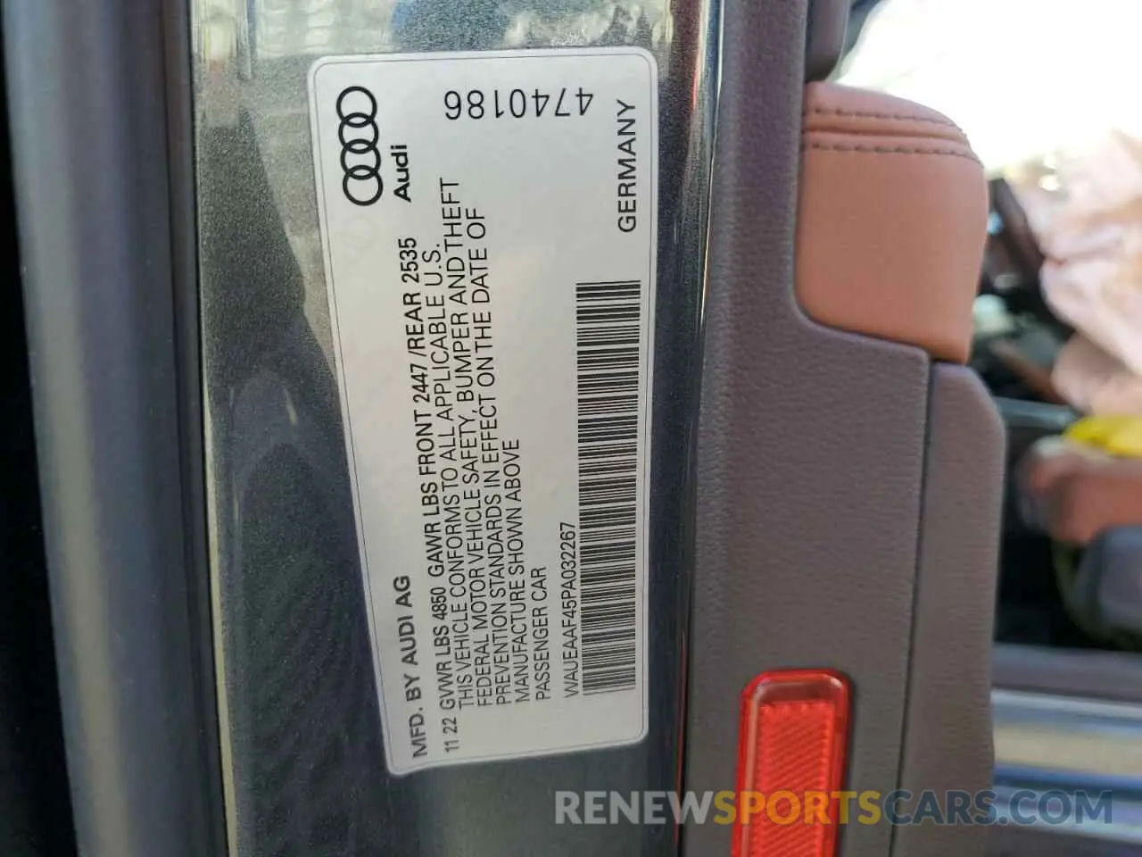 13 fotografías del automóvil dañado WAUEAAF45PA032267 AUDI A4 2023