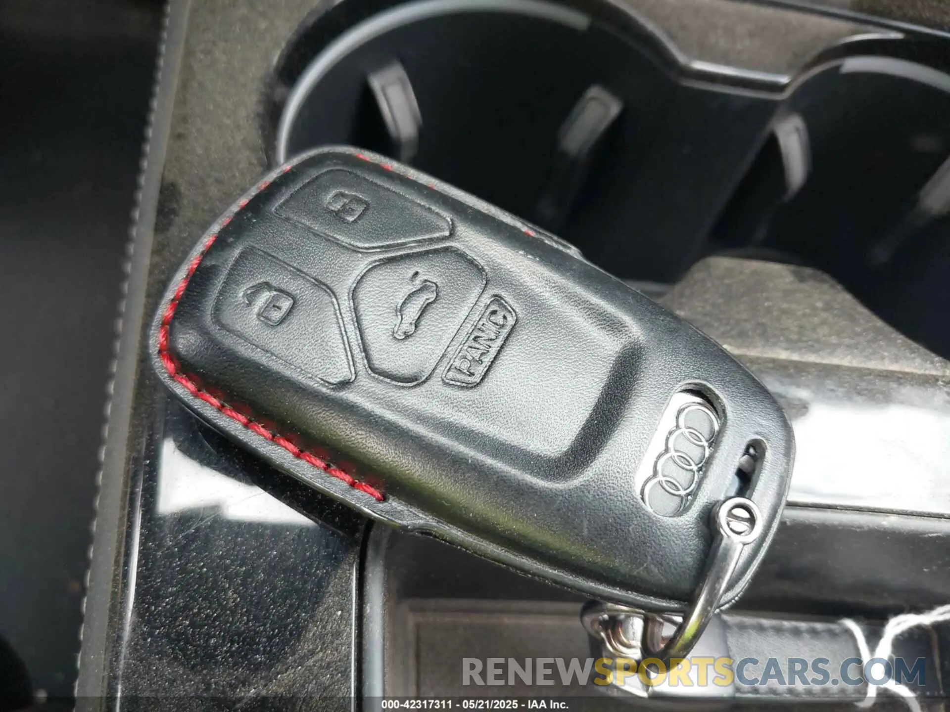 11 fotografías del automóvil dañado WAUEAAF45PN003120 AUDI A4 2023