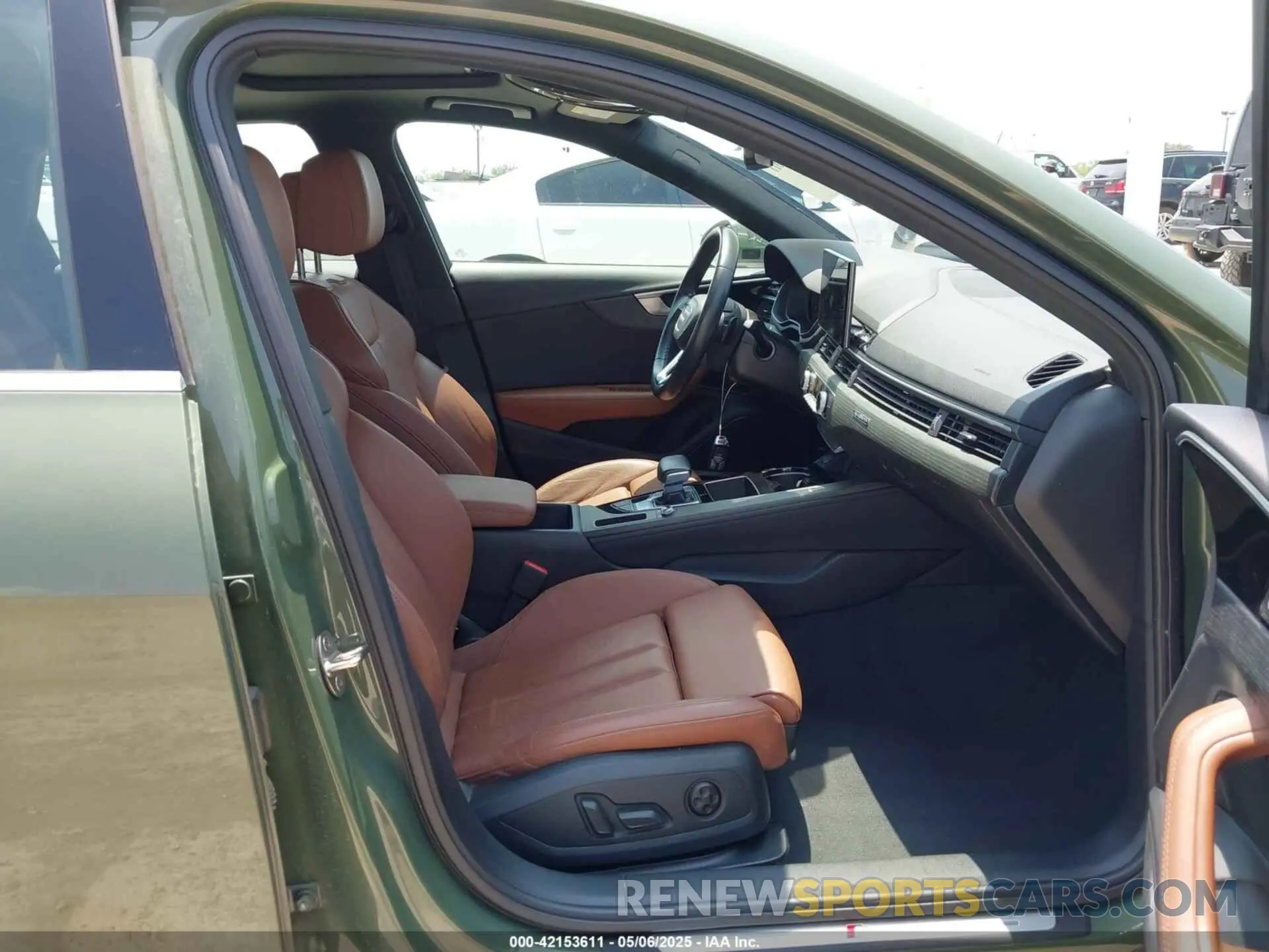 5 fotografías del automóvil dañado WAUEAAF45PN006549 AUDI A4 2023
