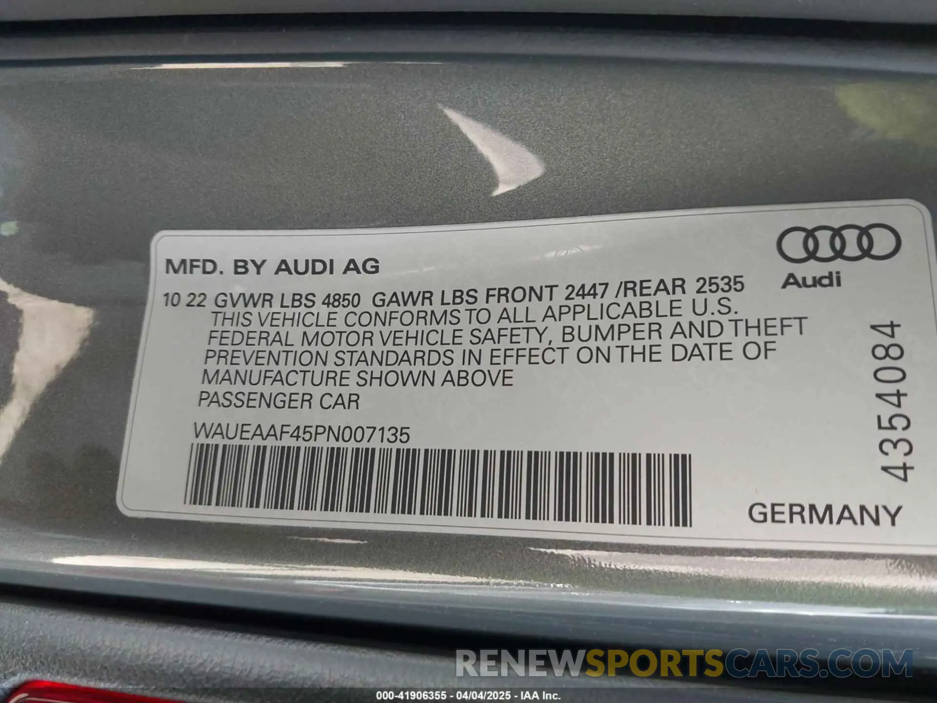 9 fotografías del automóvil dañado WAUEAAF45PN007135 AUDI A4 2023