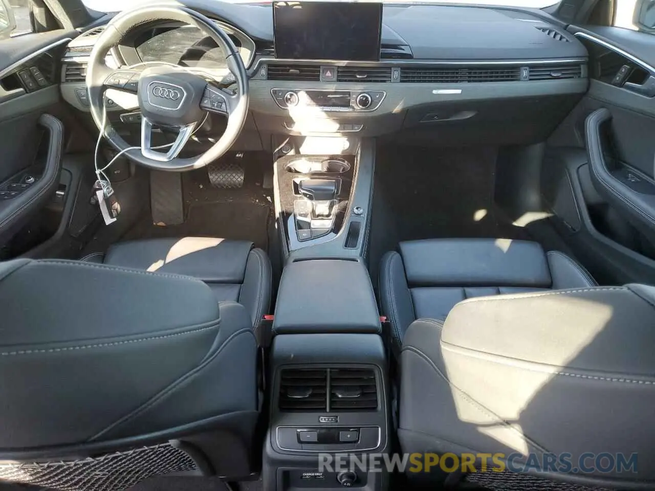 8 fotografías del automóvil dañado WAUEAAF45PN011623 AUDI A4 2023
