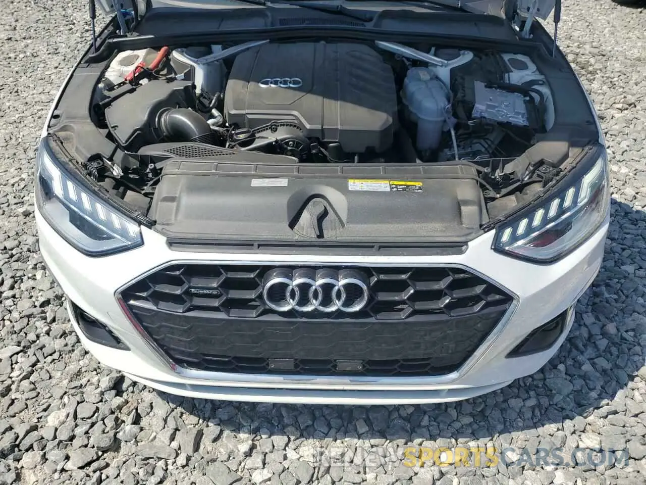 11 fotografías del automóvil dañado WAUEAAF46PN001442 AUDI A4 2023