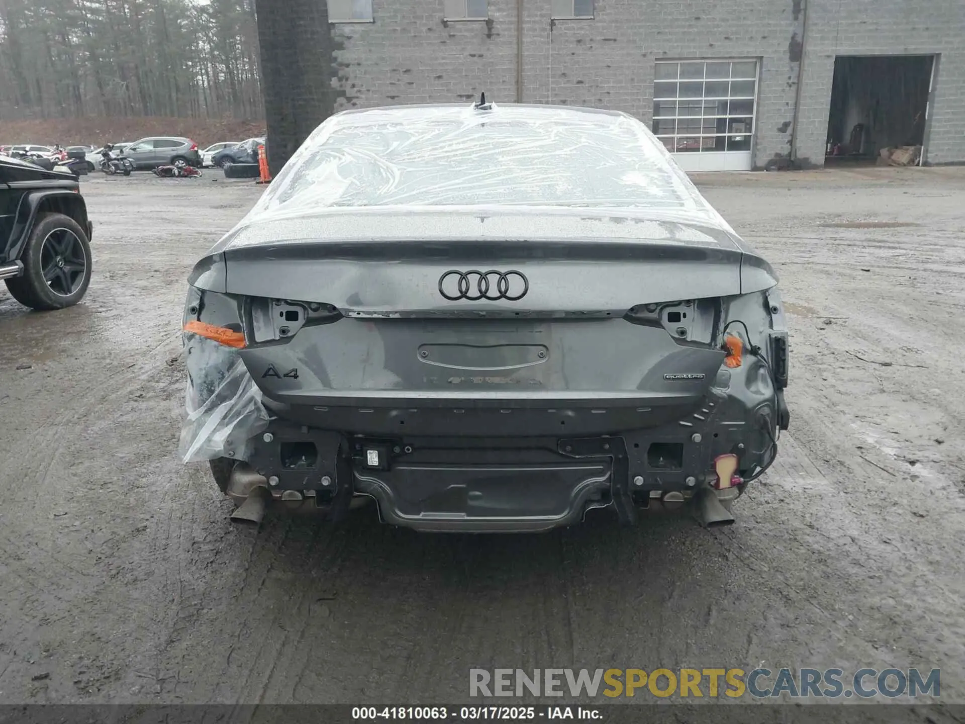 17 fotografías del automóvil dañado WAUEAAF47PA008598 AUDI A4 2023