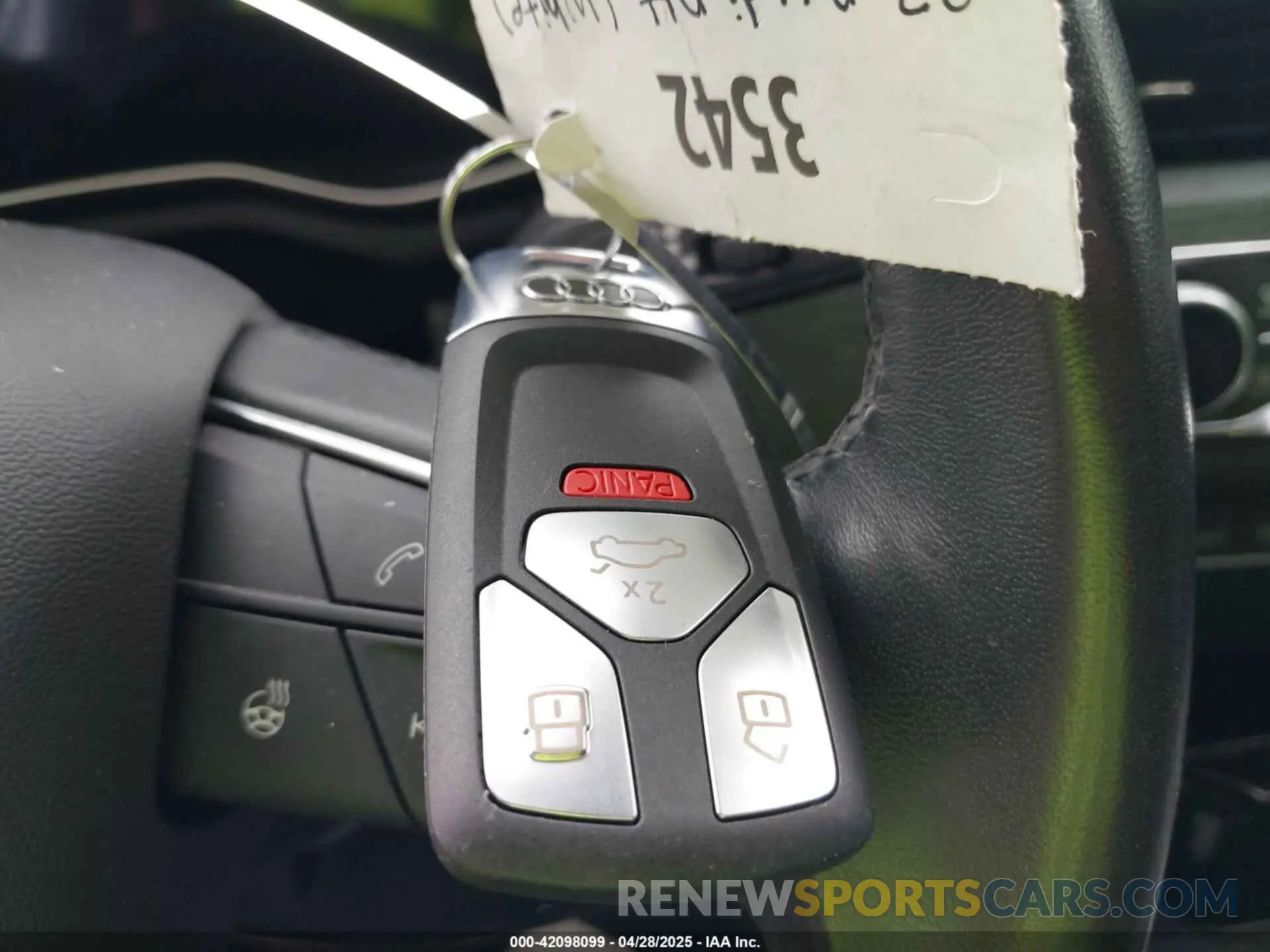 11 fotografías del automóvil dañado WAUEAAF47PN001966 AUDI A4 2023