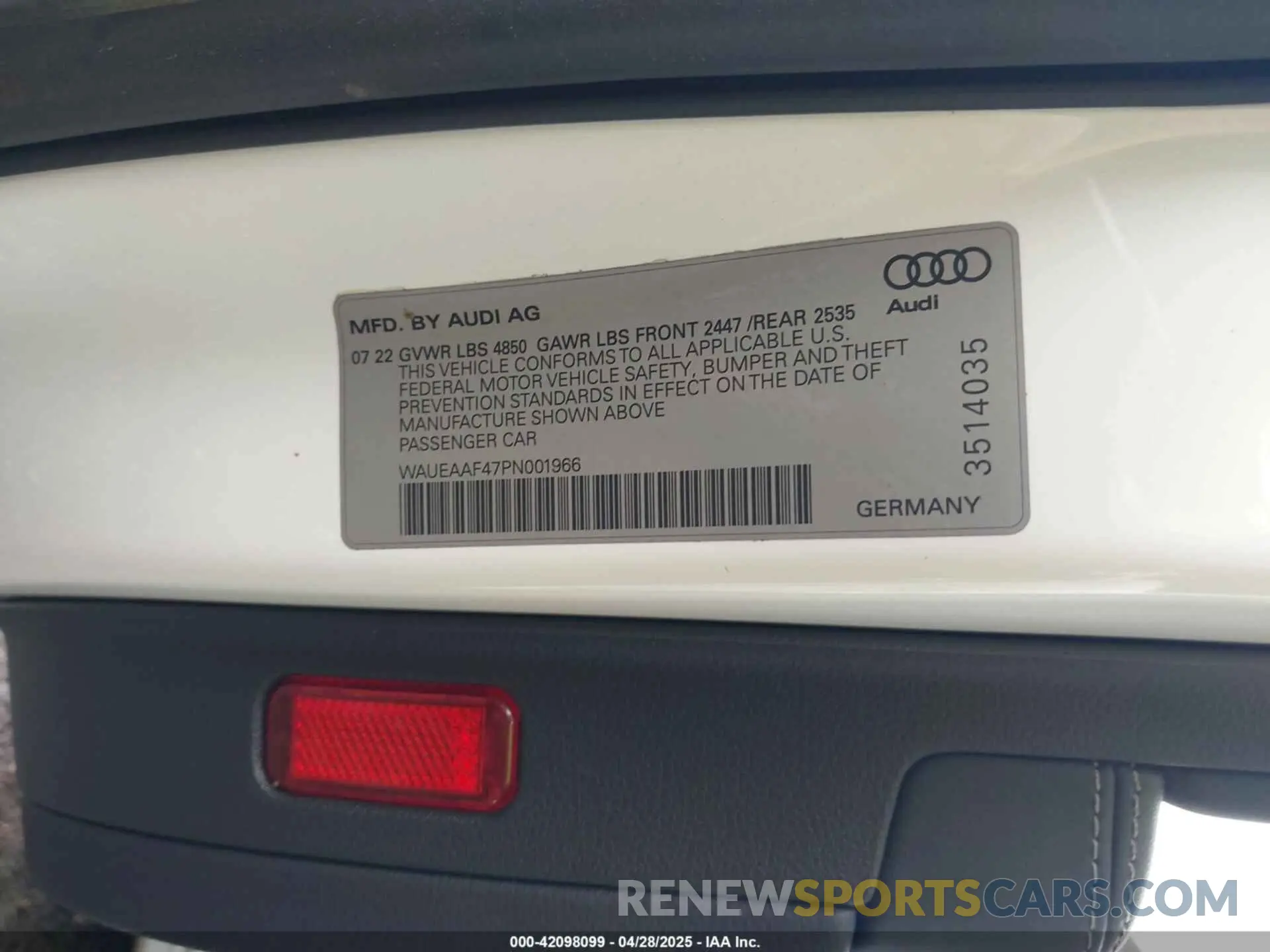 9 fotografías del automóvil dañado WAUEAAF47PN001966 AUDI A4 2023