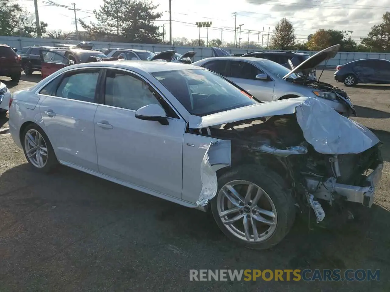 4 fotografías del automóvil dañado WAUEAAF47PN009372 AUDI A4 2023