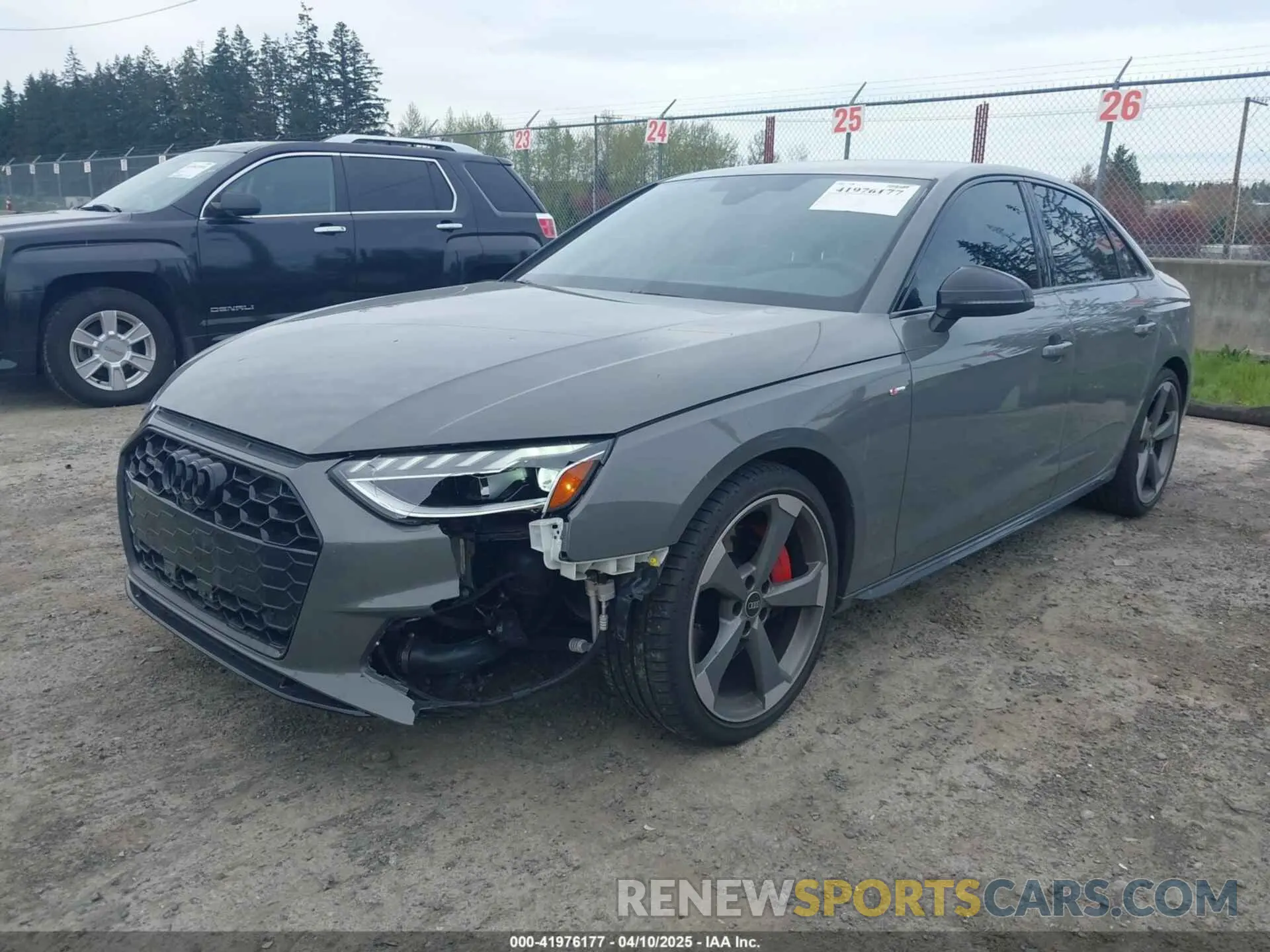 2 fotografías del automóvil dañado WAUEAAF48PA037009 AUDI A4 2023
