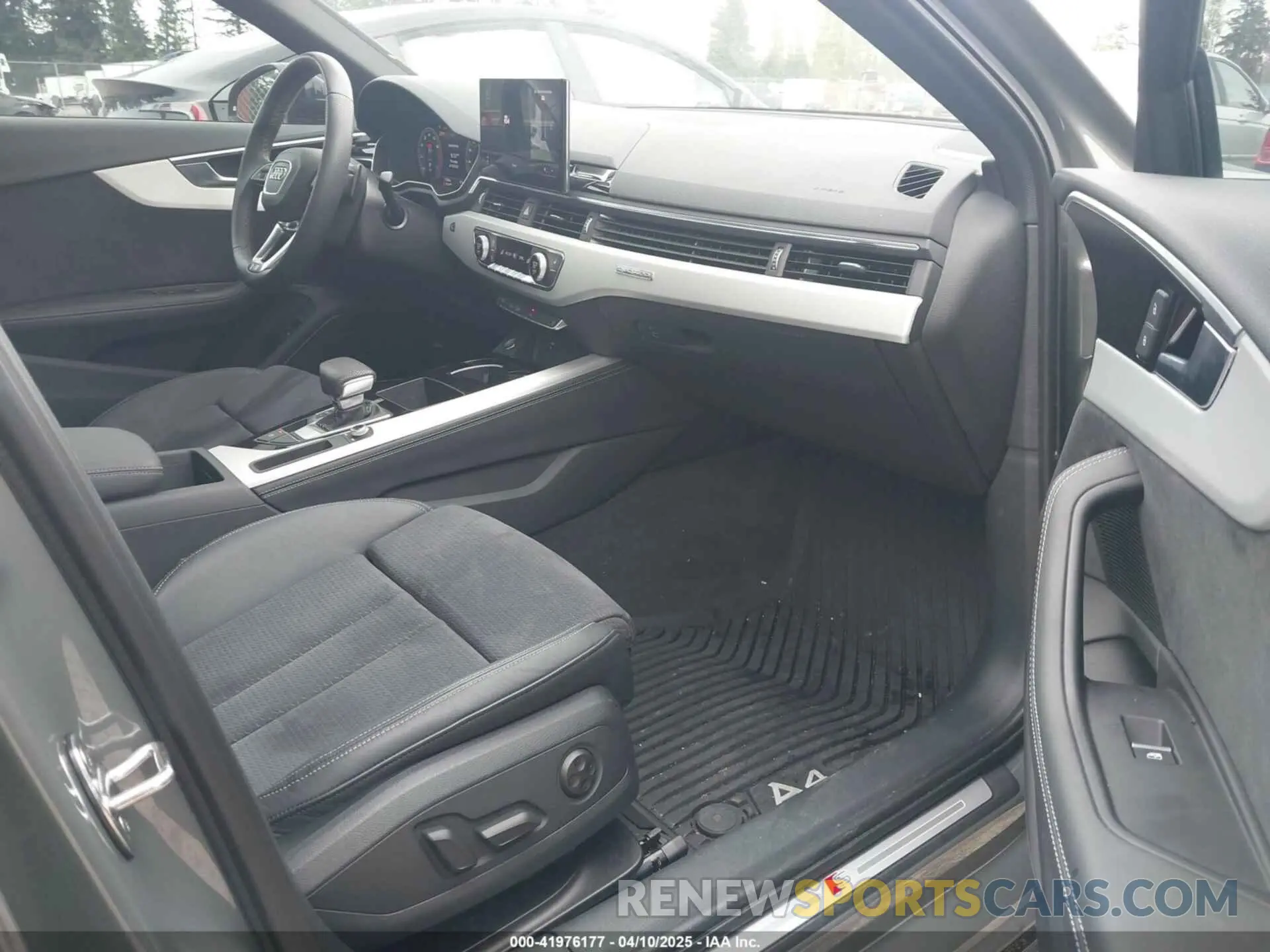 5 fotografías del automóvil dañado WAUEAAF48PA037009 AUDI A4 2023
