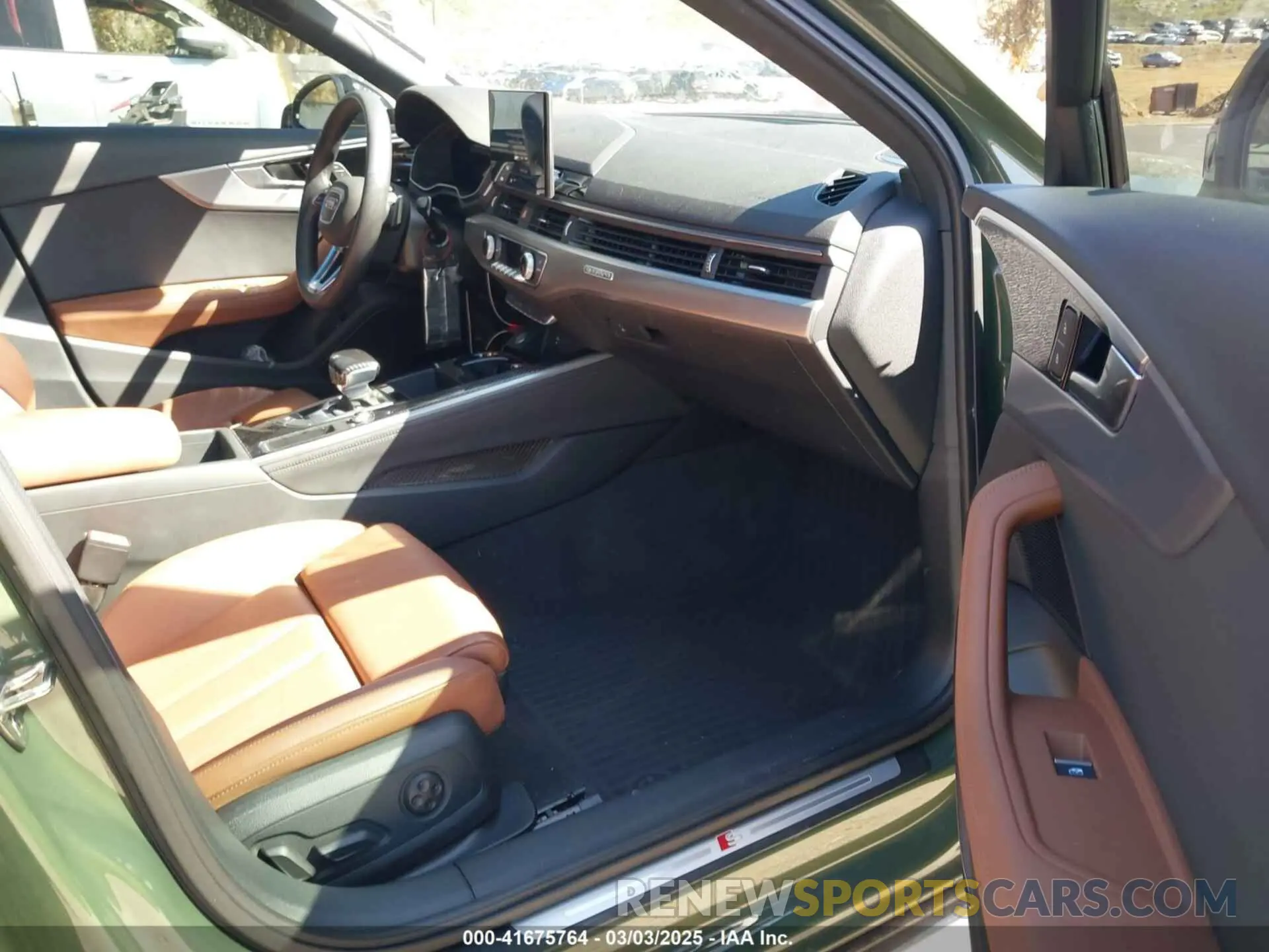 5 fotografías del automóvil dañado WAUEAAF48PN022647 AUDI A4 2023