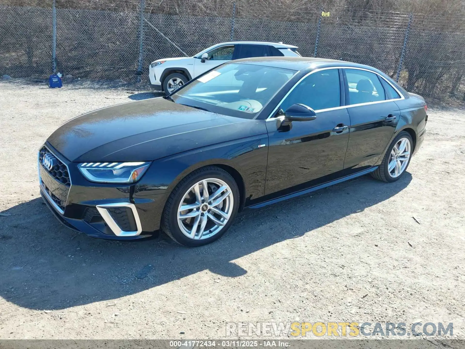 2 fotografías del automóvil dañado WAUEAAF49PA001586 AUDI A4 2023