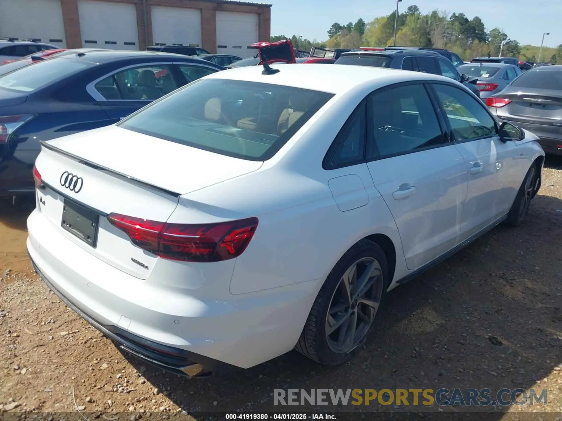 4 fotografías del automóvil dañado WAUEAAF49PA026939 AUDI A4 2023