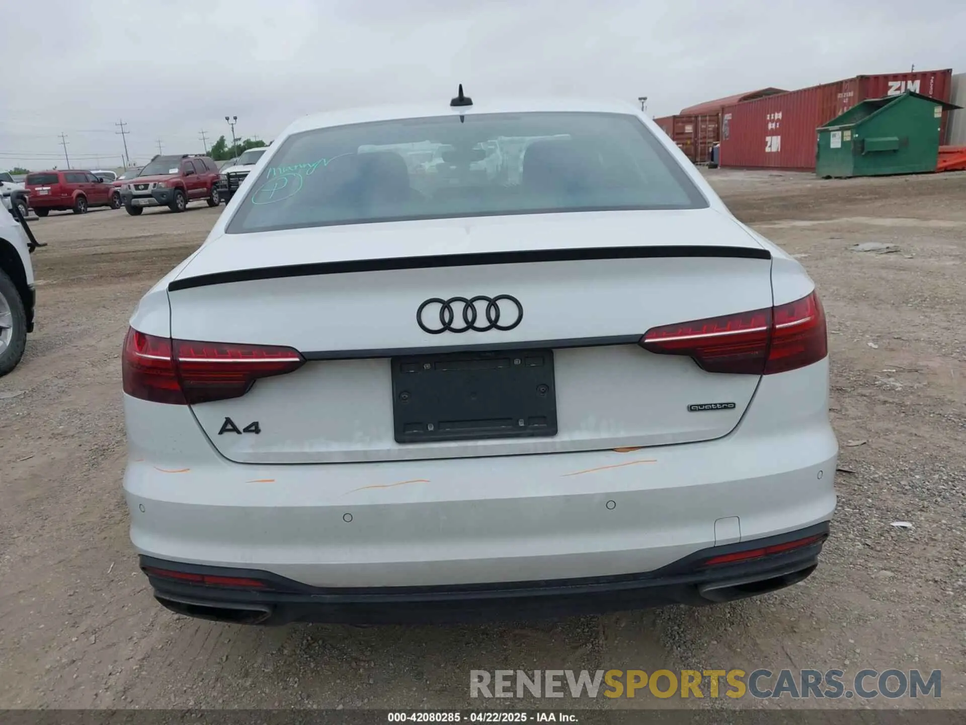 17 fotografías del automóvil dañado WAUEAAF49PA060122 AUDI A4 2023