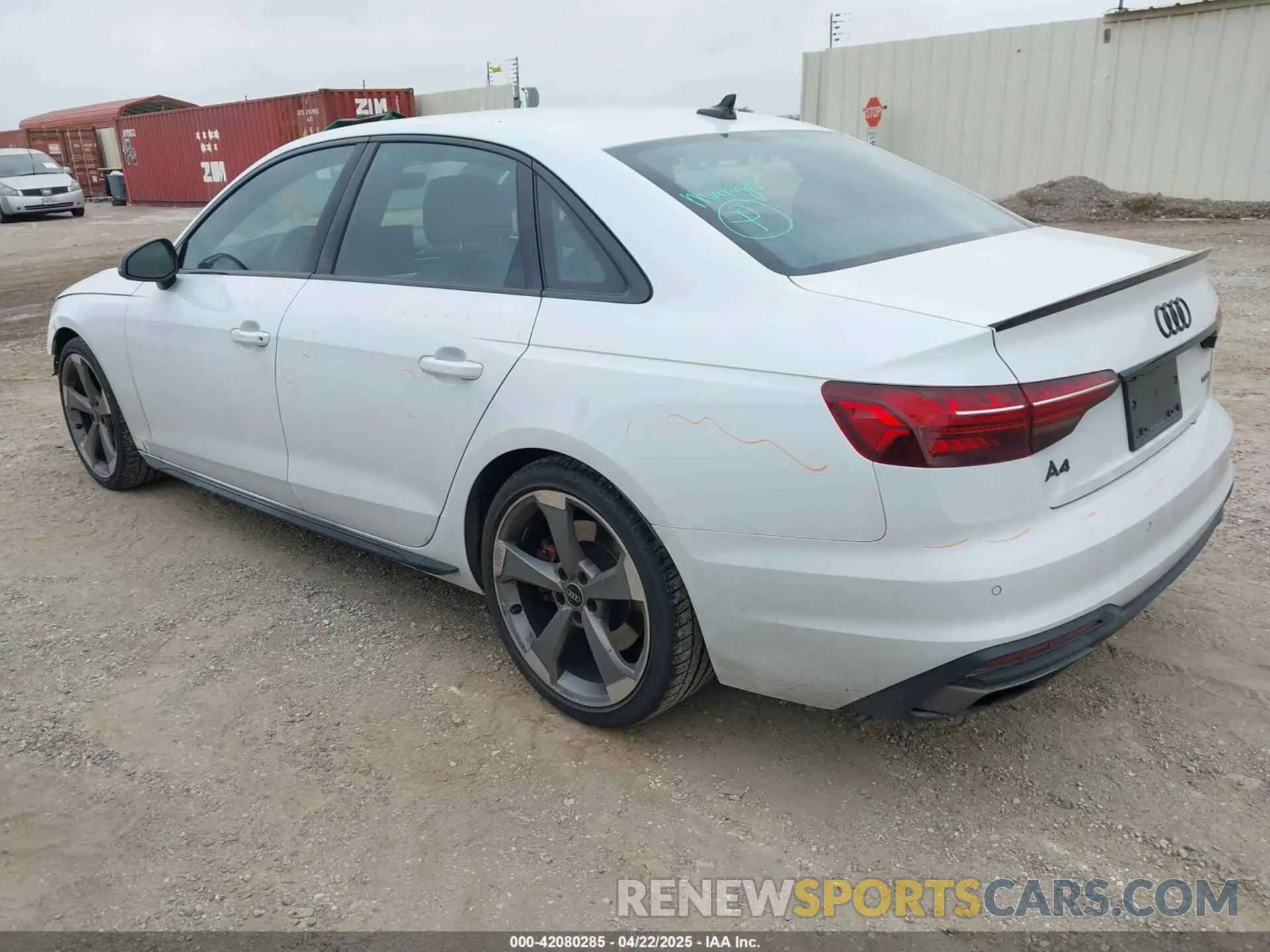 3 fotografías del automóvil dañado WAUEAAF49PA060122 AUDI A4 2023