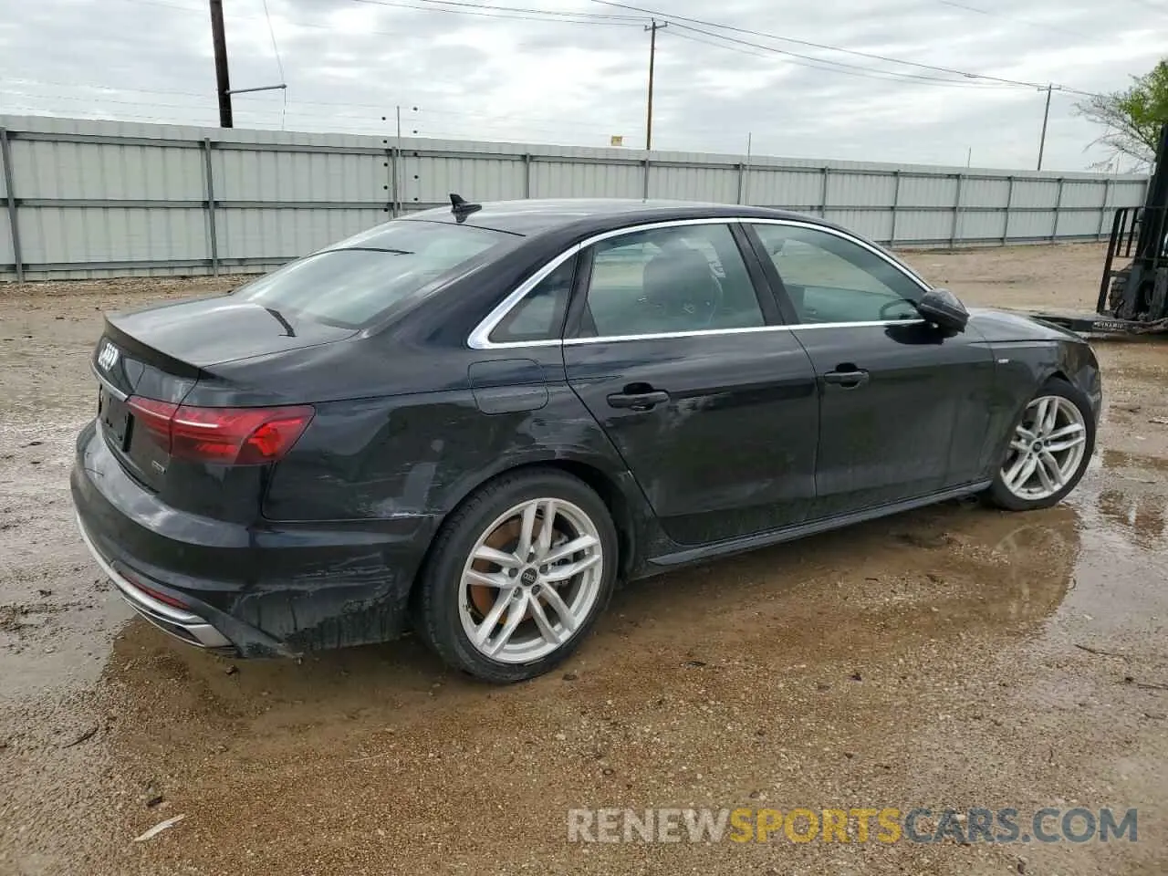 3 fotografías del automóvil dañado WAUEAAF49PN007042 AUDI A4 2023