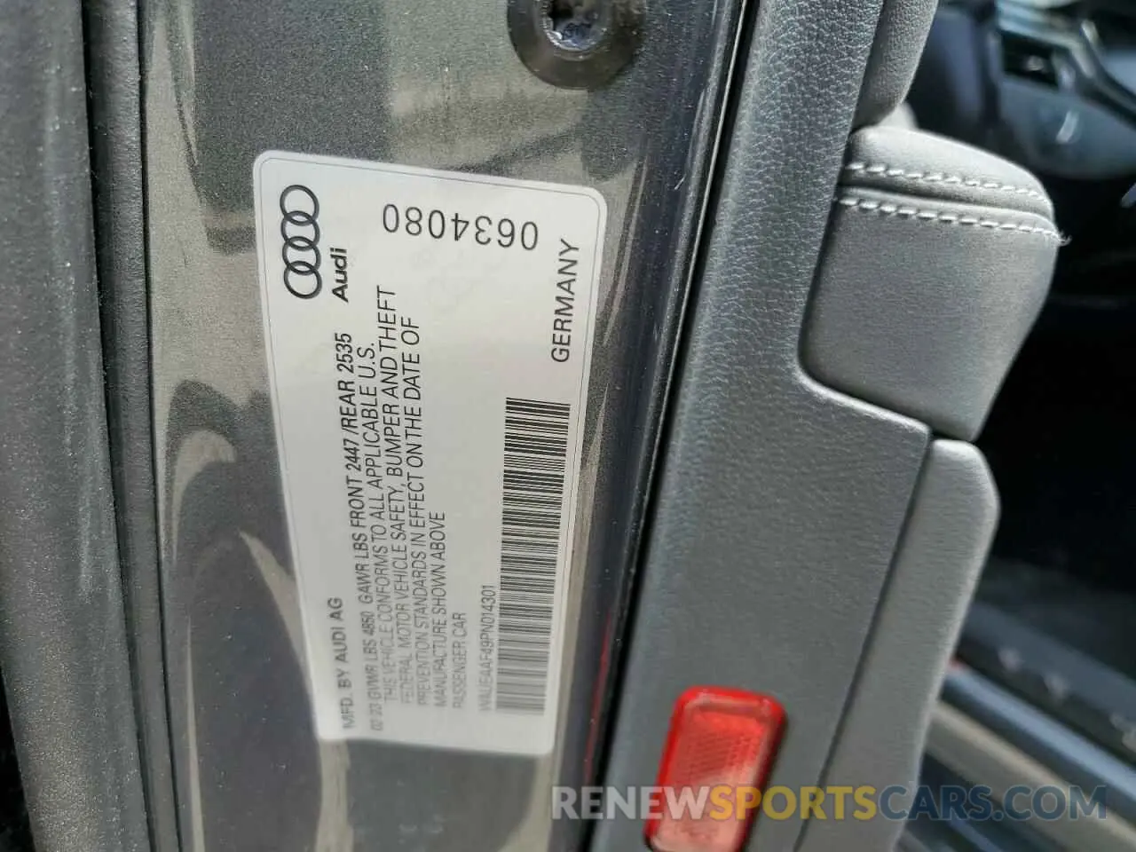 13 fotografías del automóvil dañado WAUEAAF49PN014301 AUDI A4 2023