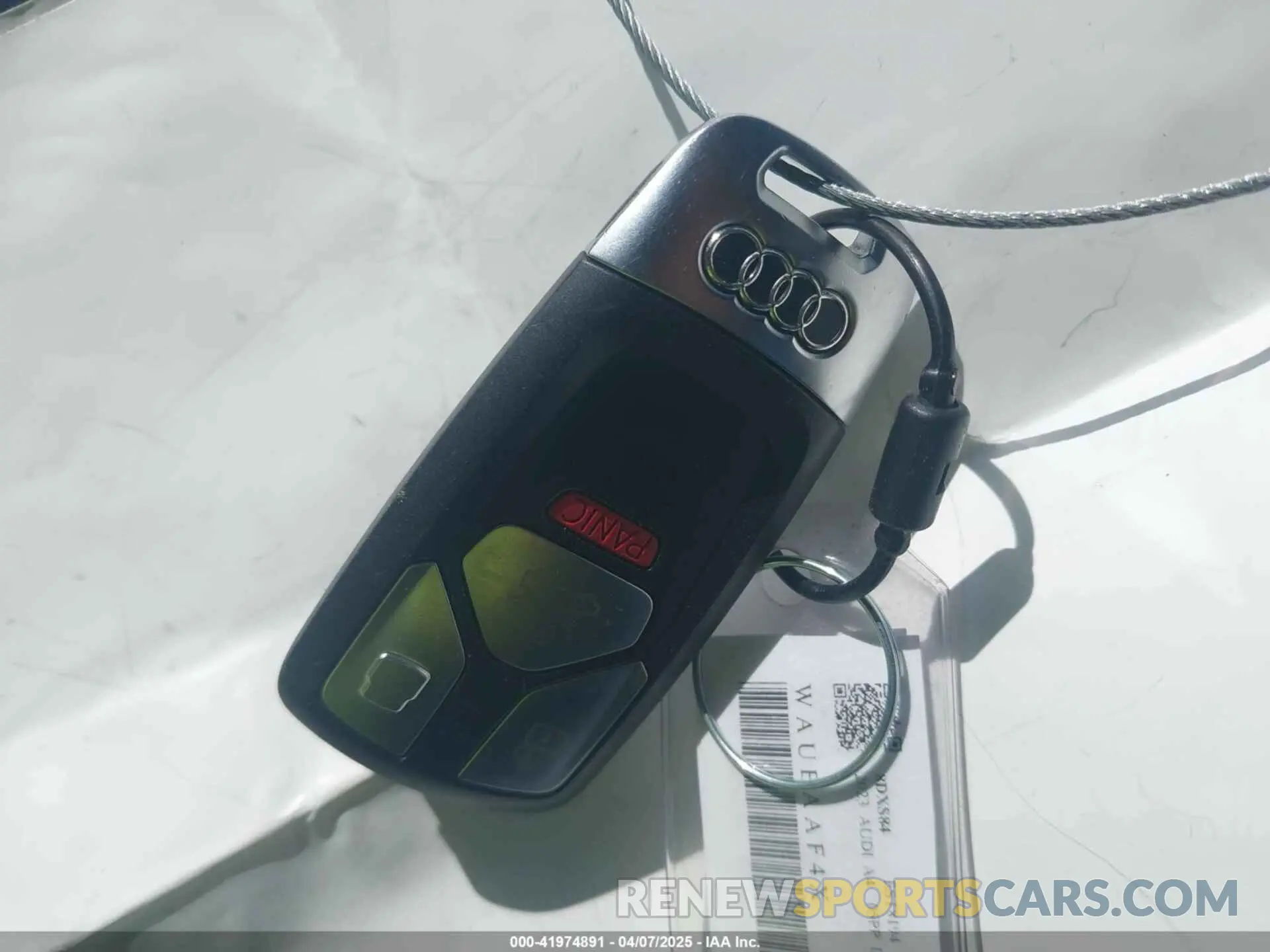 11 fotografías del automóvil dañado WAUEAAF4XPN010449 AUDI A4 2023