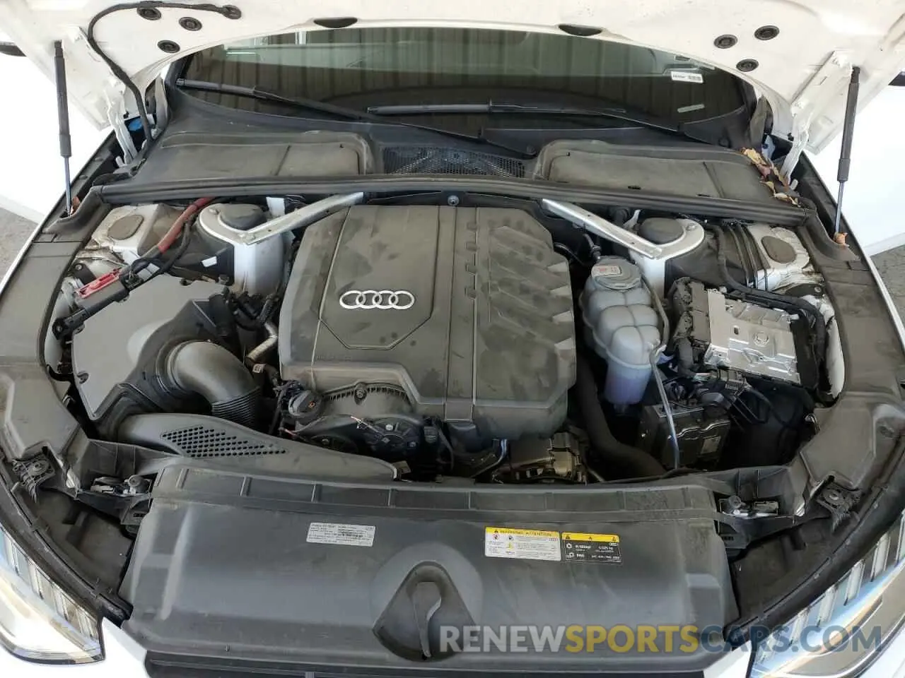 11 fotografías del automóvil dañado WAUEAAF4XPN017157 AUDI A4 2023