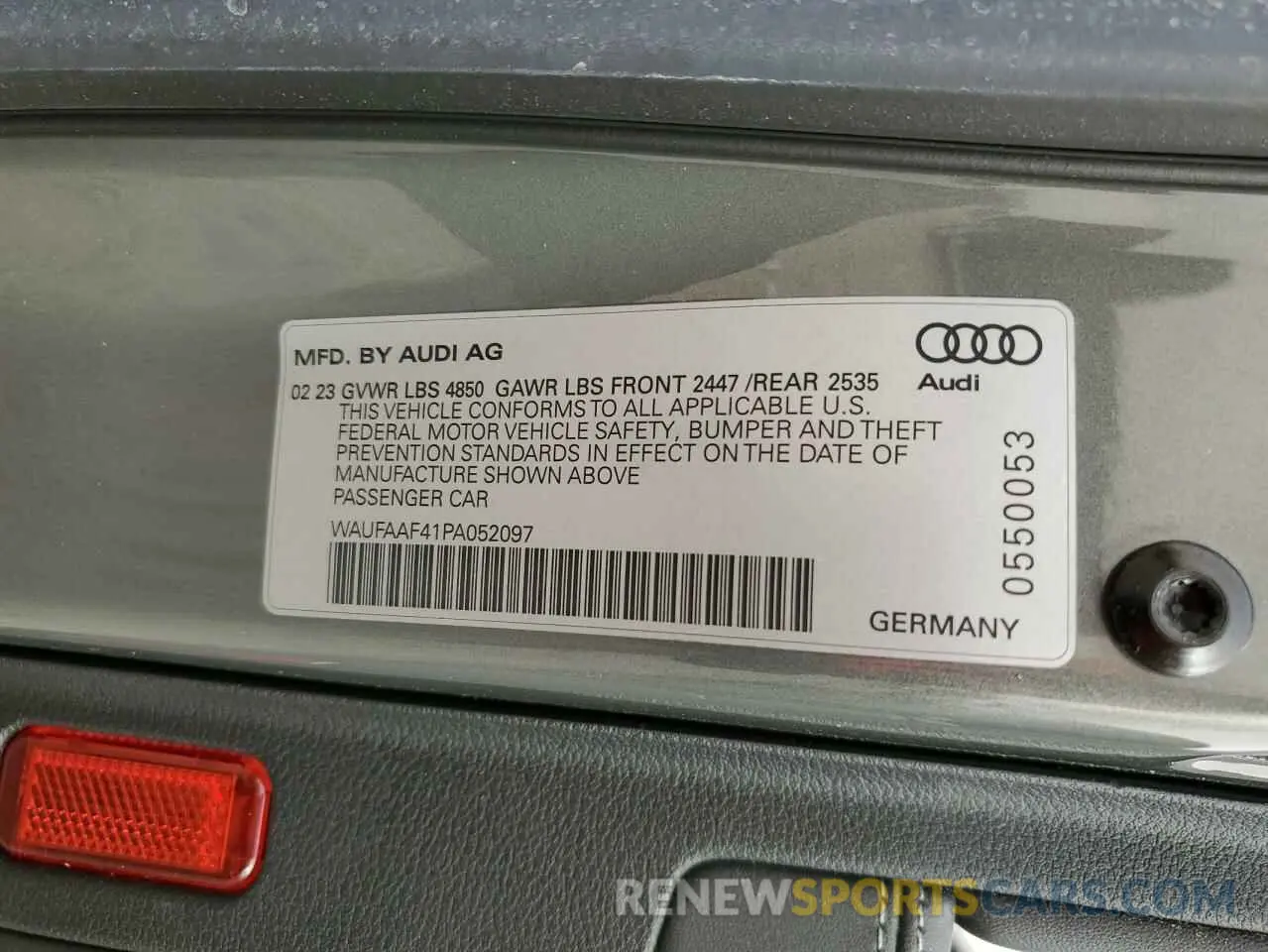 12 fotografías del automóvil dañado WAUFAAF41PA052097 AUDI A4 2023