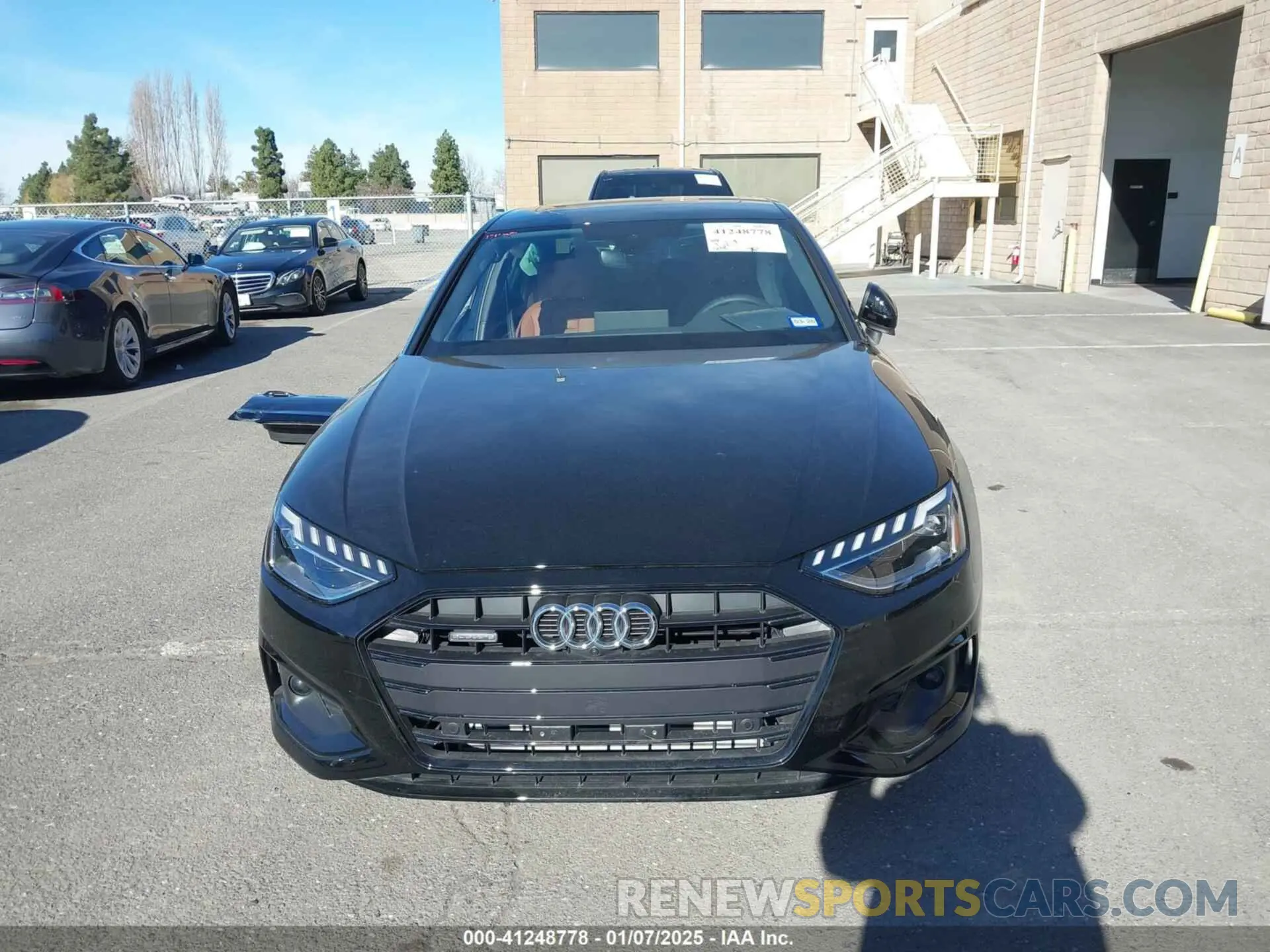 13 fotografías del automóvil dañado WAUBBAF49RN010199 AUDI A4 2024