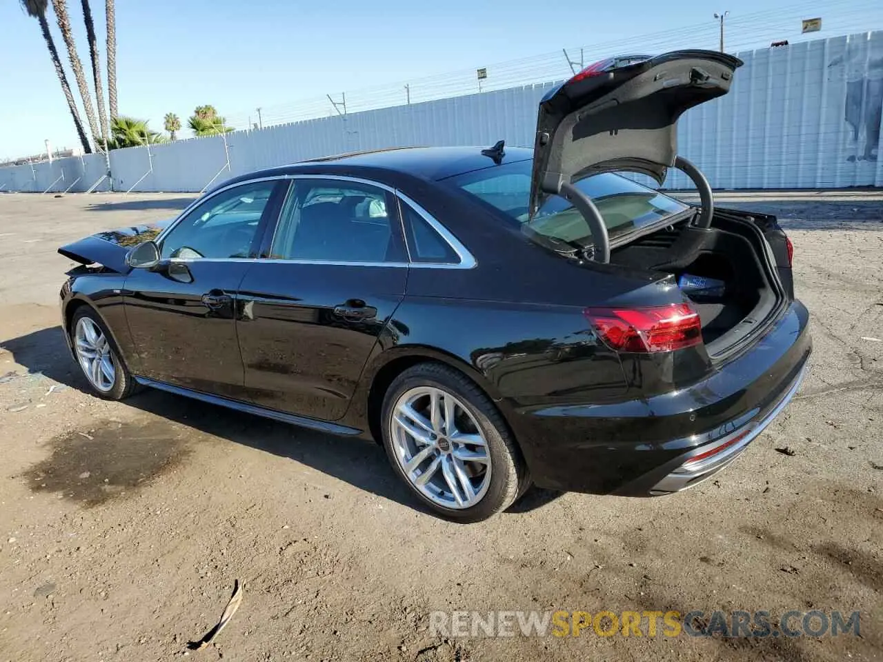 2 fotografías del automóvil dañado WAUDAAF45RN005254 AUDI A4 2024