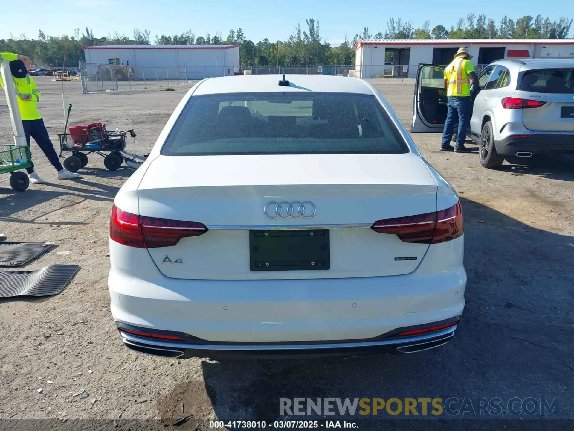 16 fotografías del automóvil dañado WAUDAAF49RN001904 AUDI A4 2024