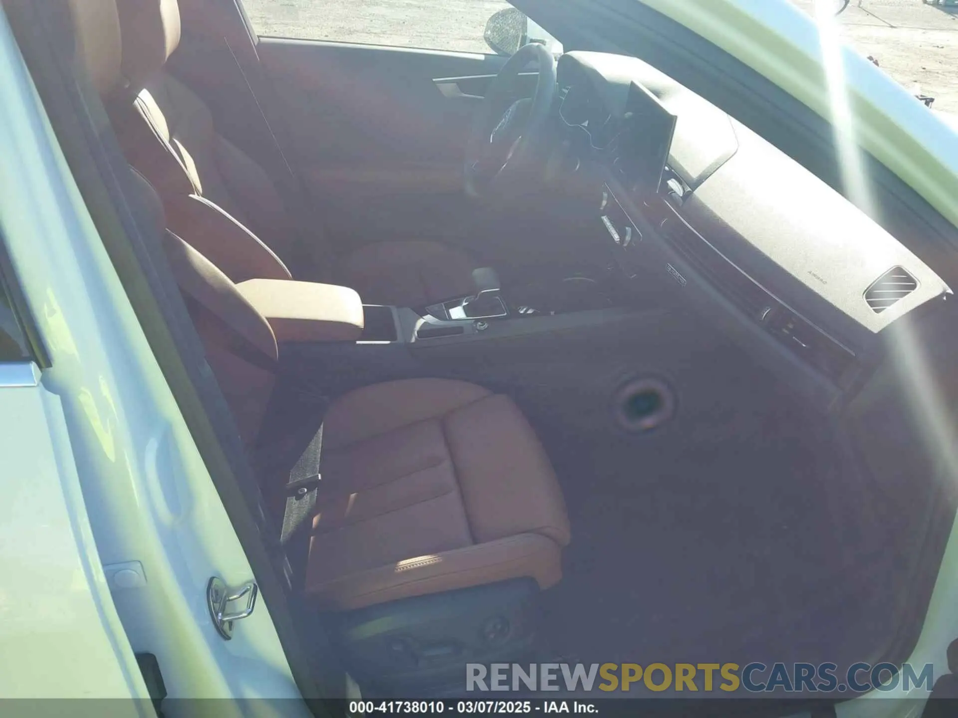 5 fotografías del automóvil dañado WAUDAAF49RN001904 AUDI A4 2024