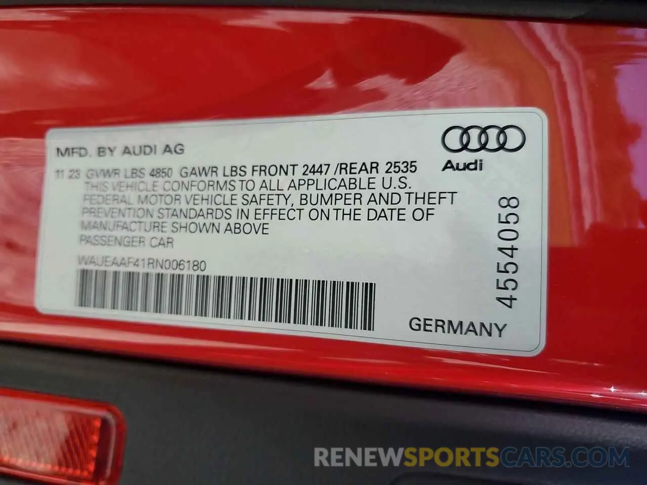 12 fotografías del automóvil dañado WAUEAAF41RN006180 AUDI A4 2024